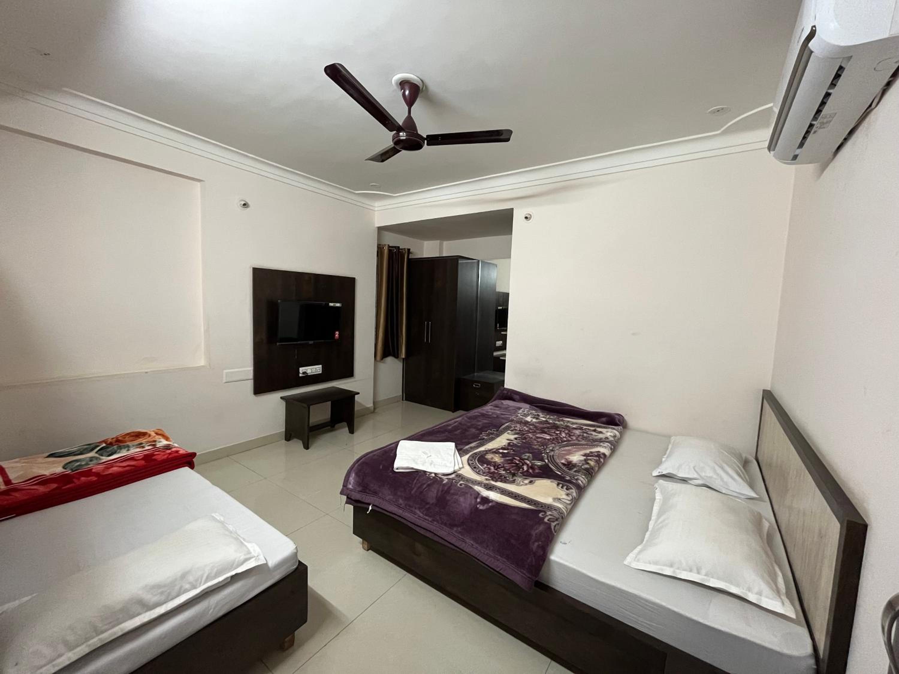 Superior Triple Room