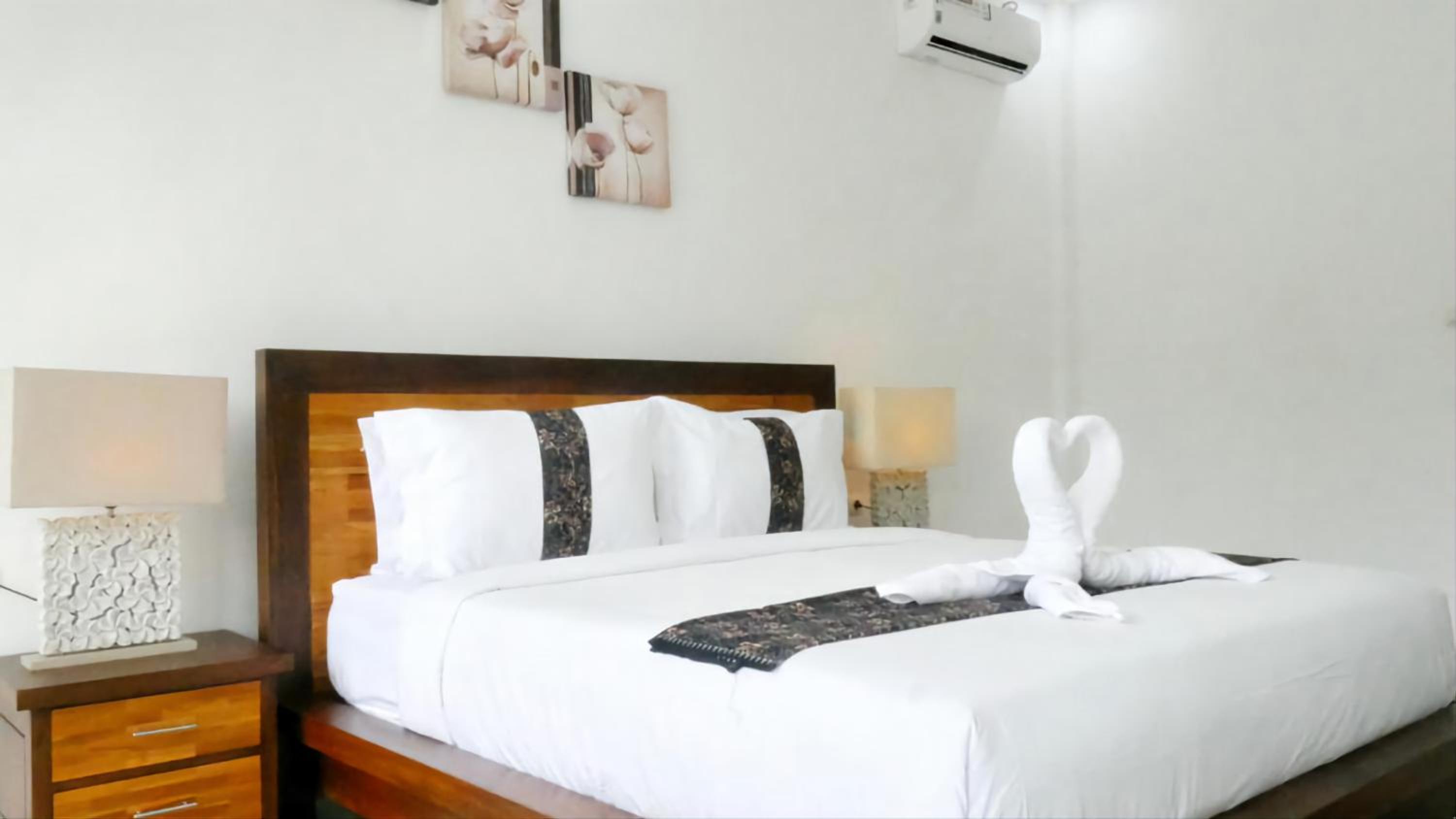 Three-Bedroom Villa photo 1