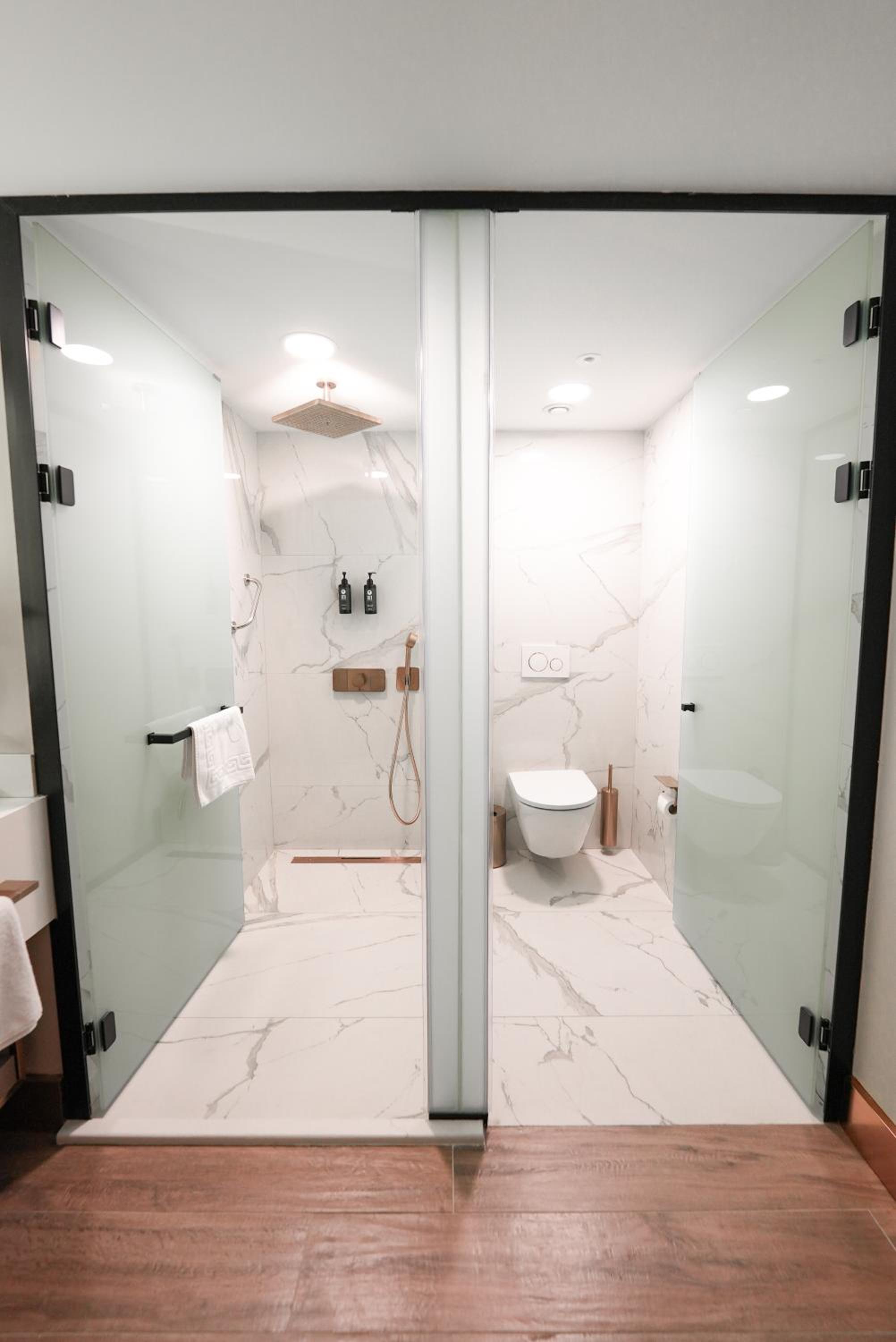 Family Suite - Photo 5