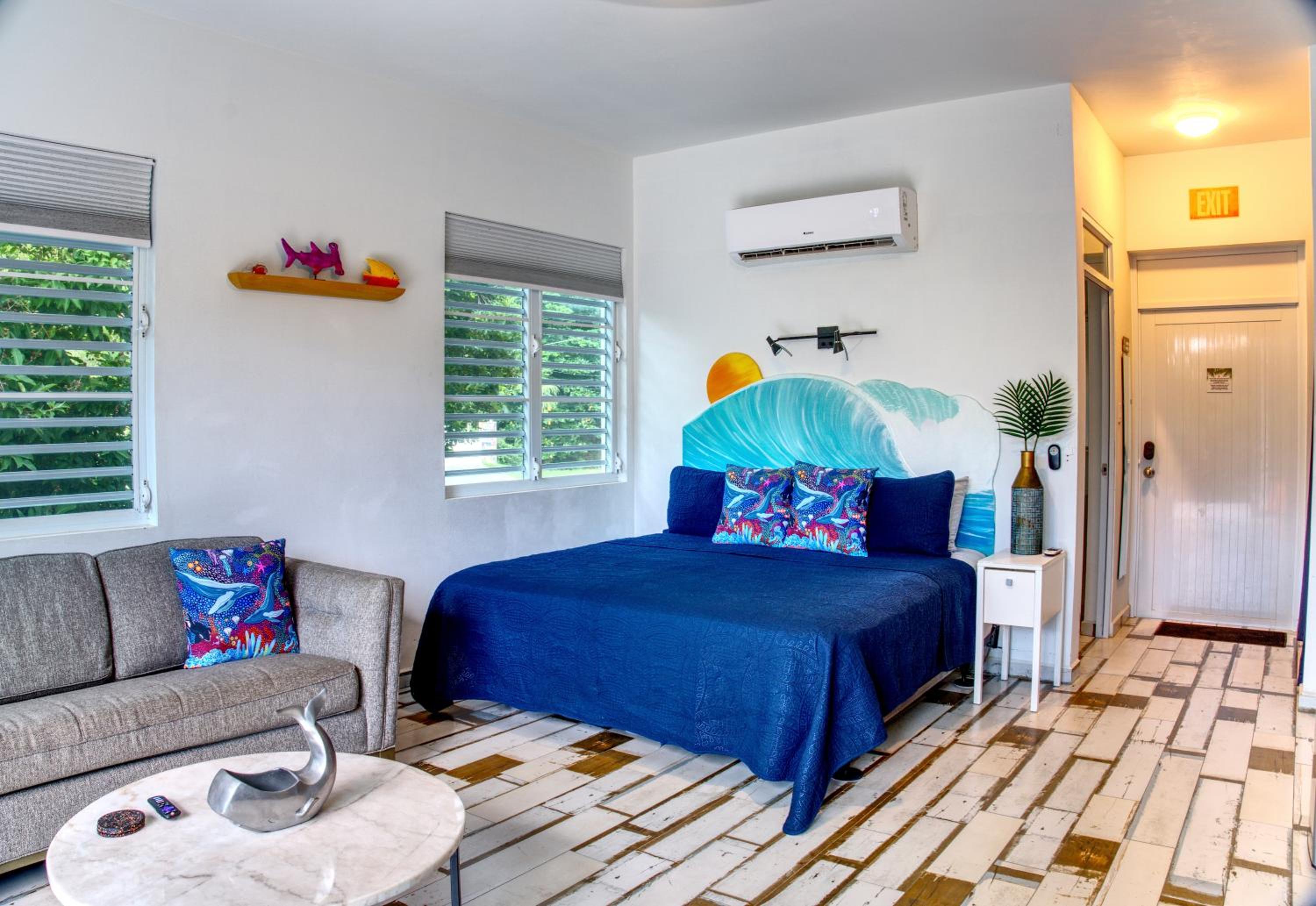 Studio with Sofa Bed