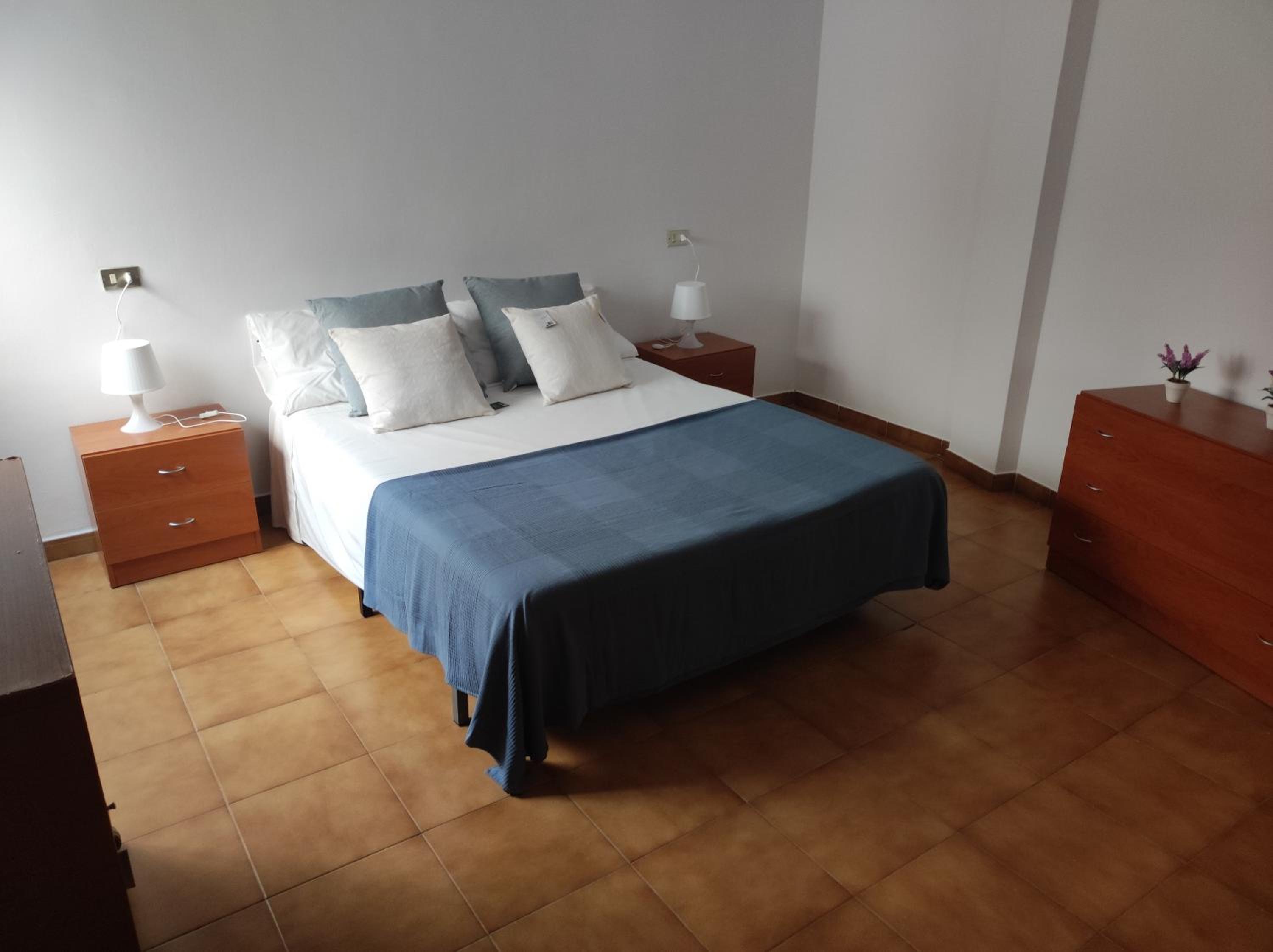 Apartamento con Balcón