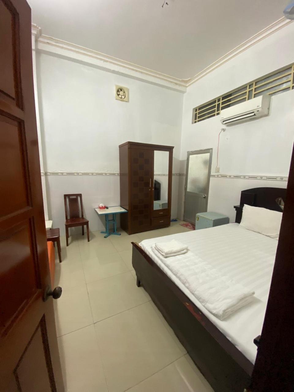 Double Room - Photo 3
