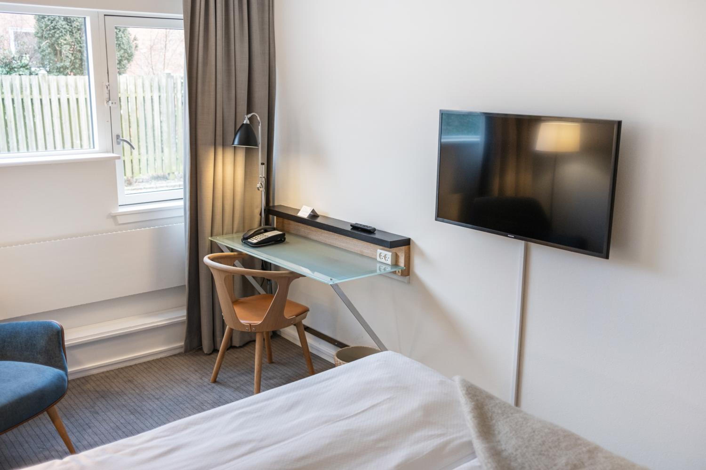 Standard Double or Twin Room - Photo 4
