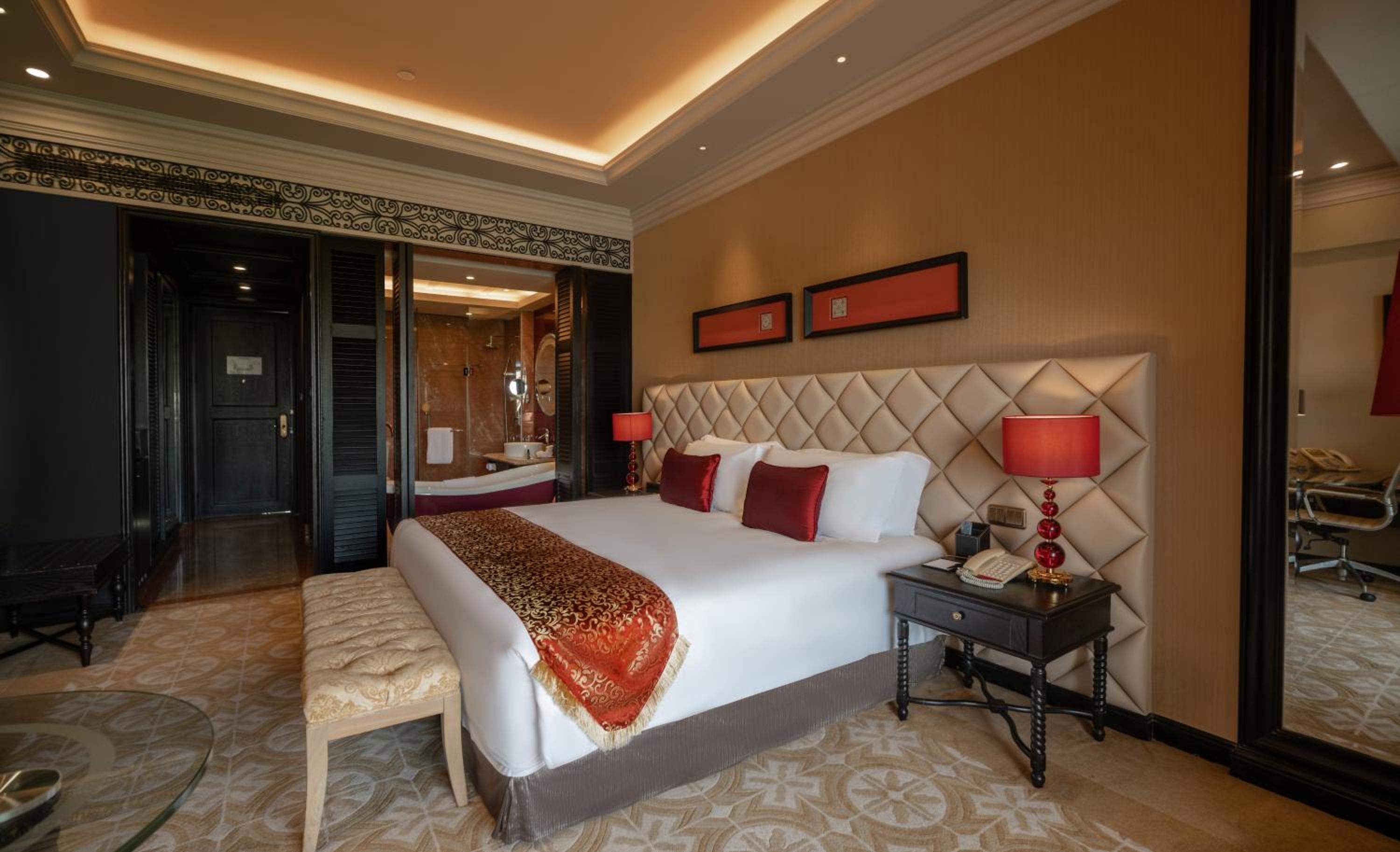 Large Double Room photo 2