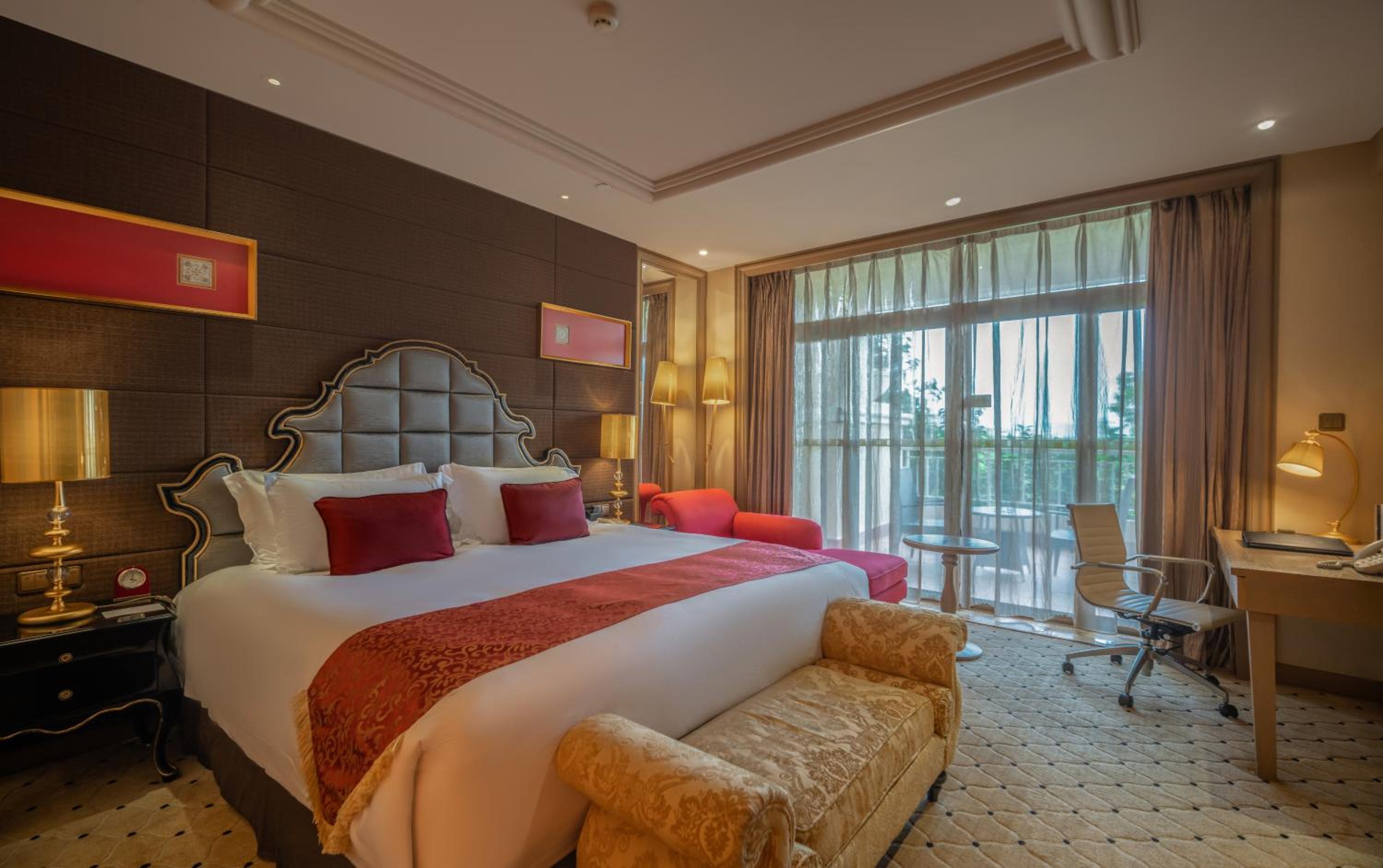 Superior Suite photo 2