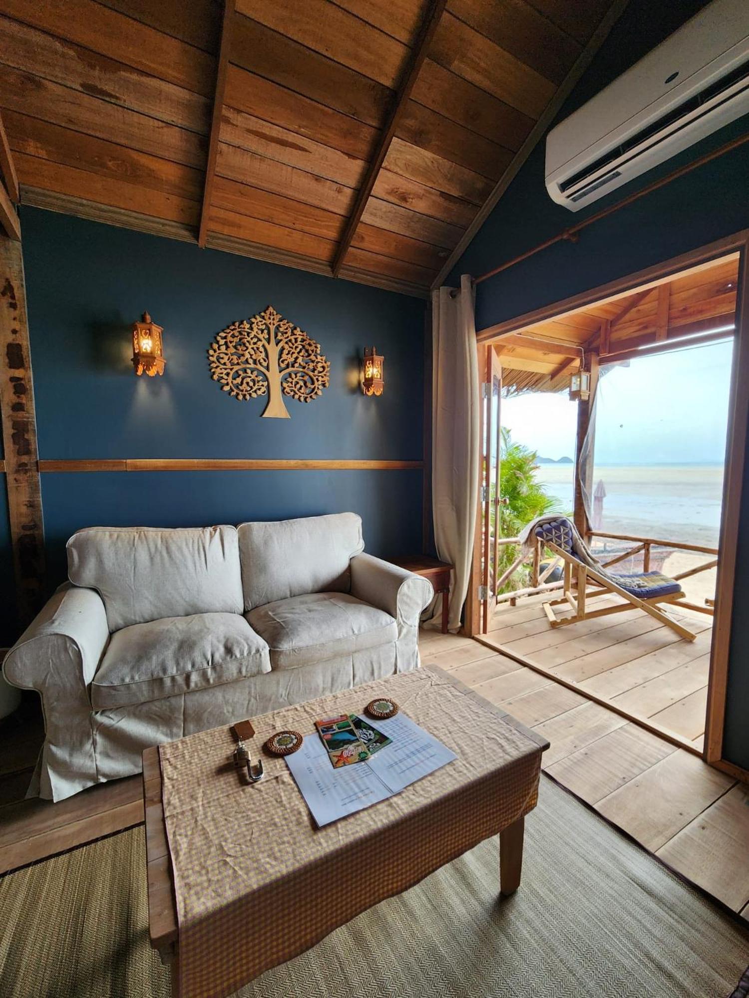 Bungalow - Beach Front