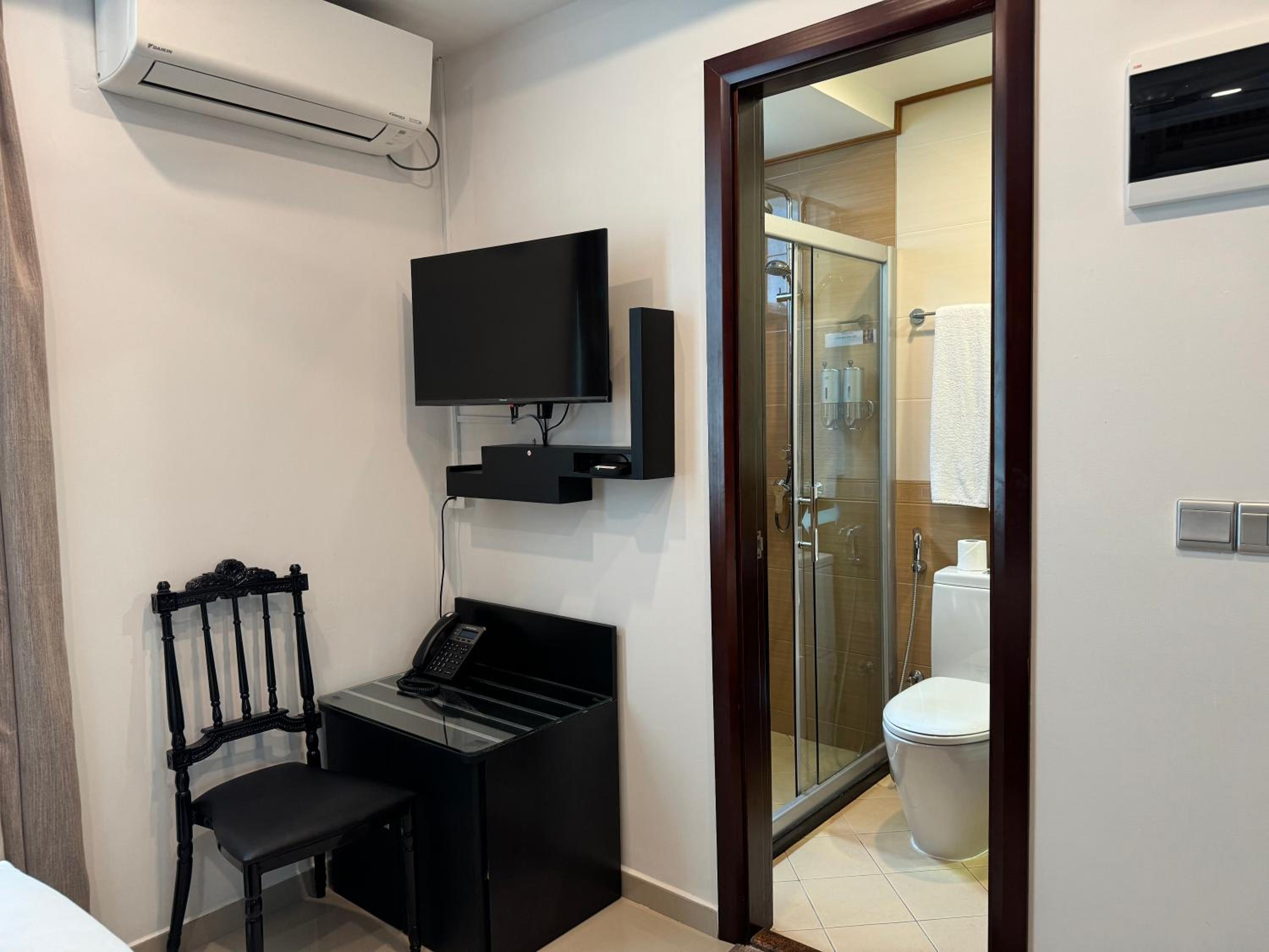 Deluxe Double Room - Photo 4