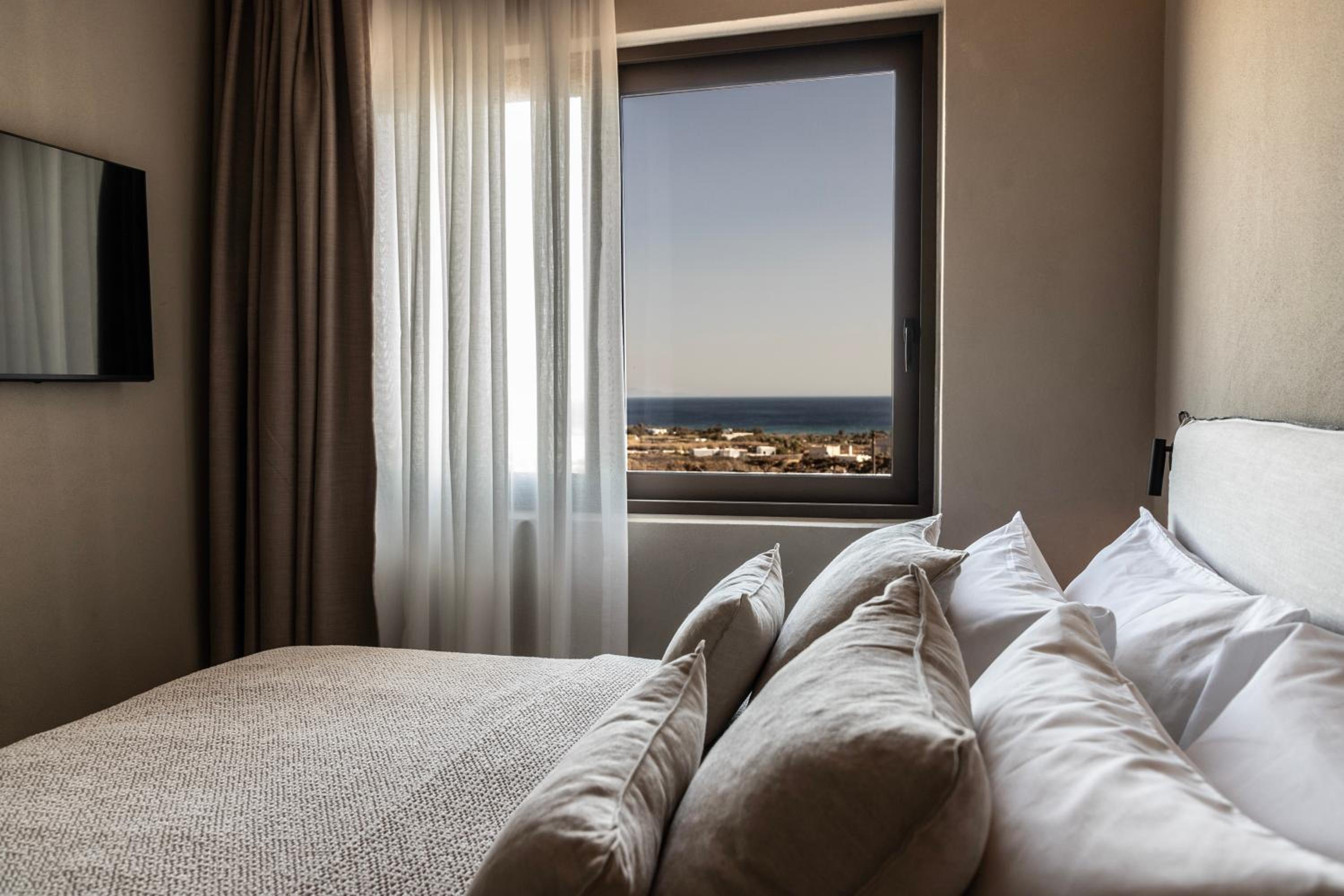 Carven Two-Bedroom Suite | Sea View