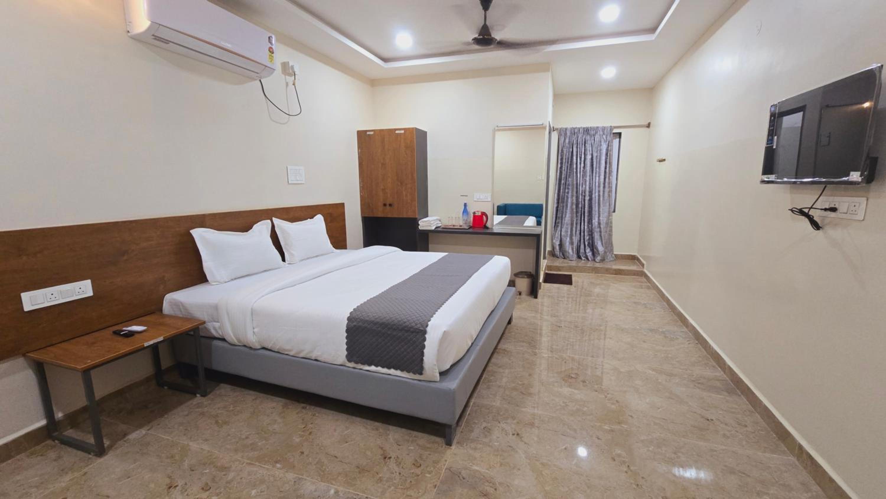 Deluxe Double Room - Photo 3