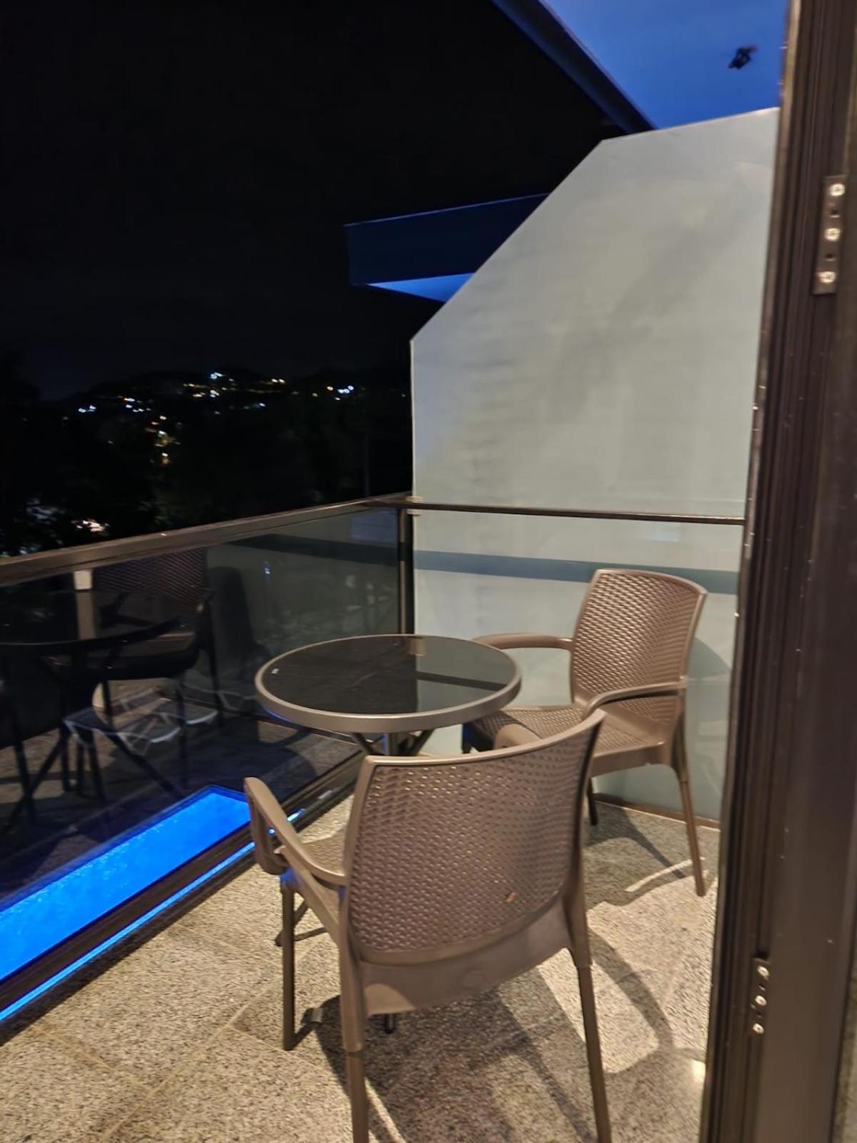 Twin Room with Sea View