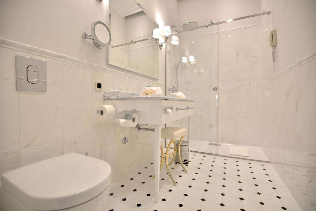 Deluxe Double Room - Photo 5