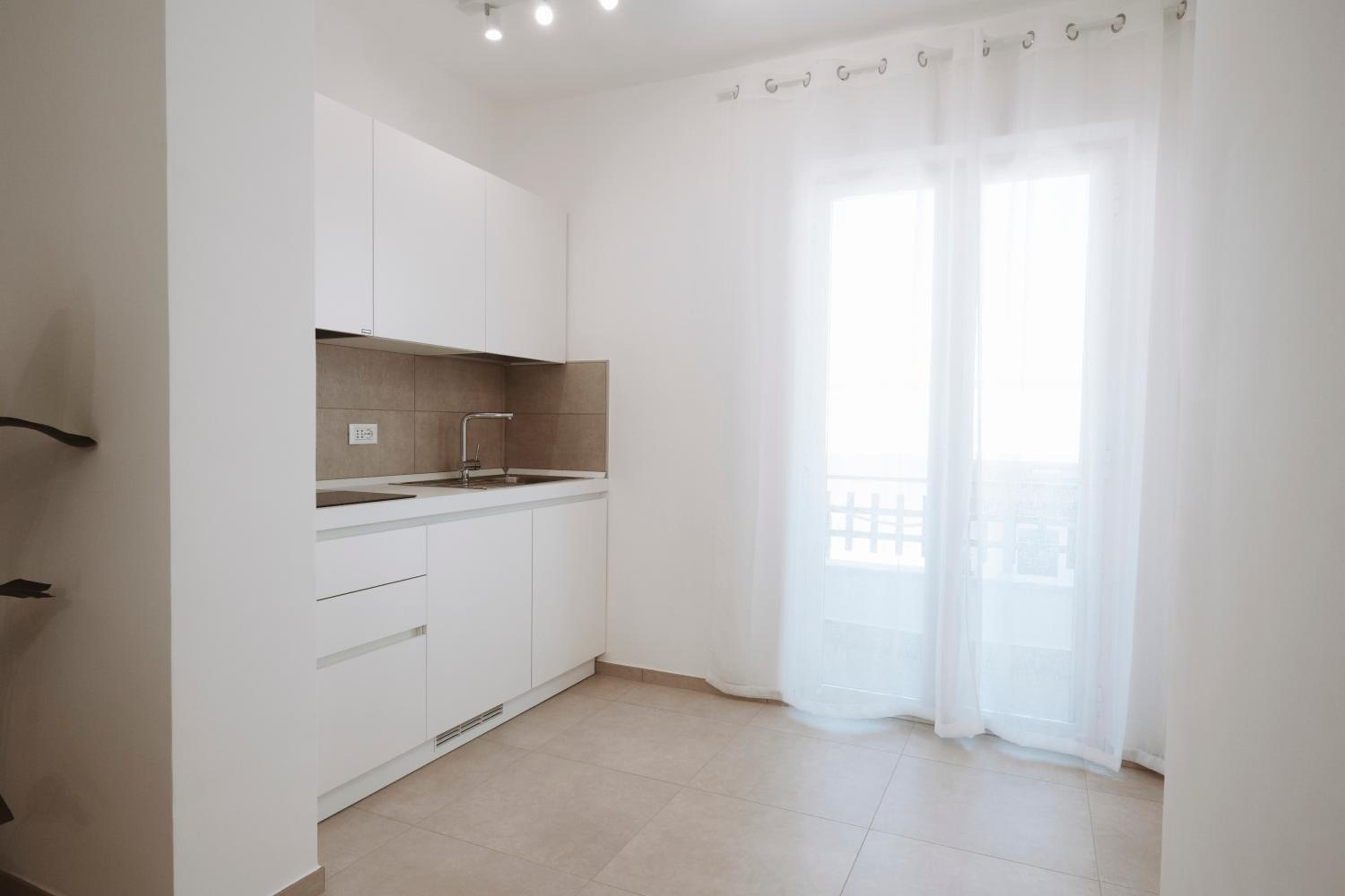 Apartment - Photo 4