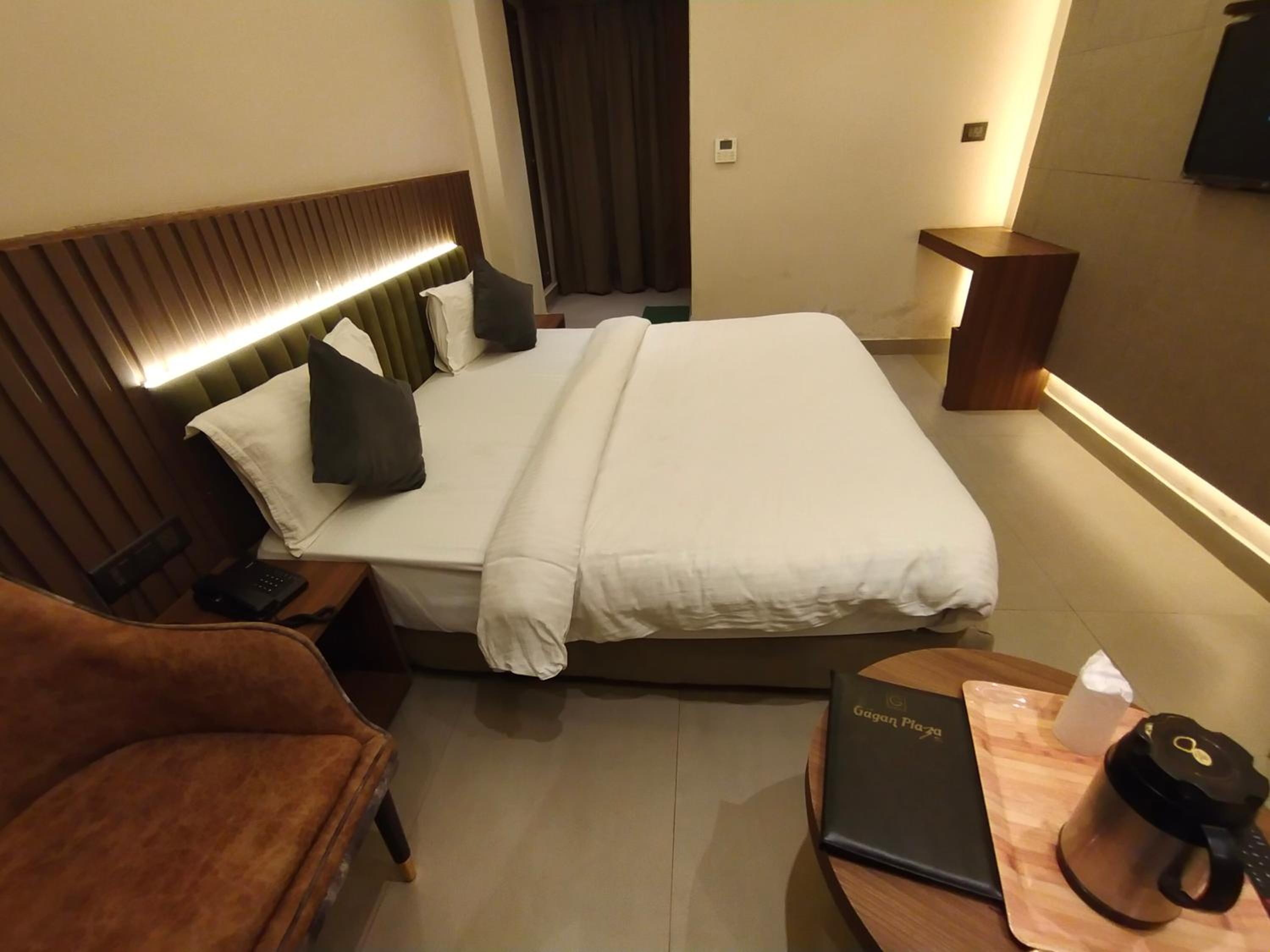 Deluxe Double Room photo 2