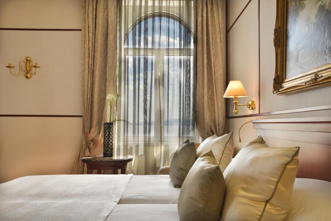 Deluxe Double Room with Sea View - Photo 5