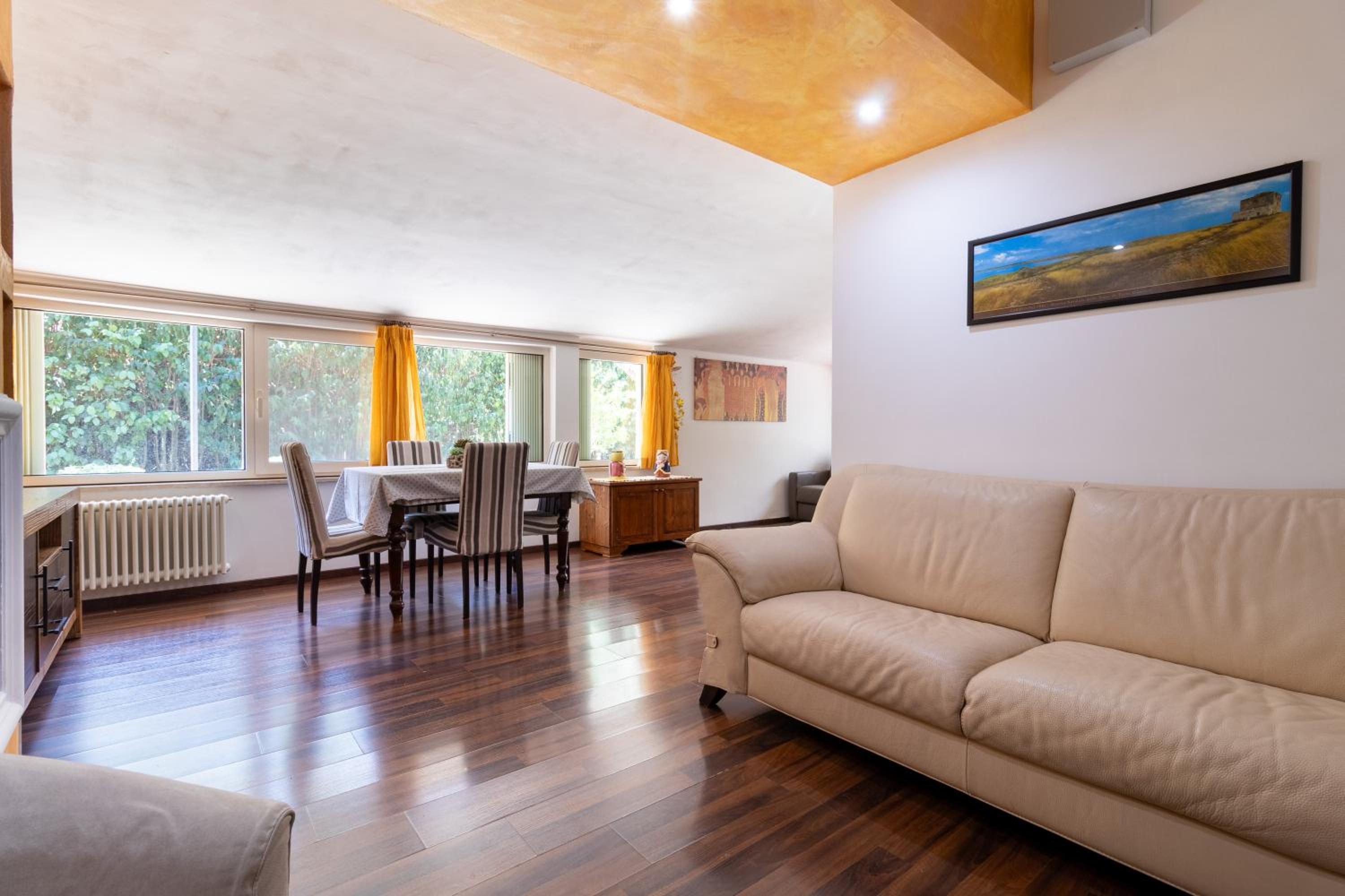 Villa with Garden View