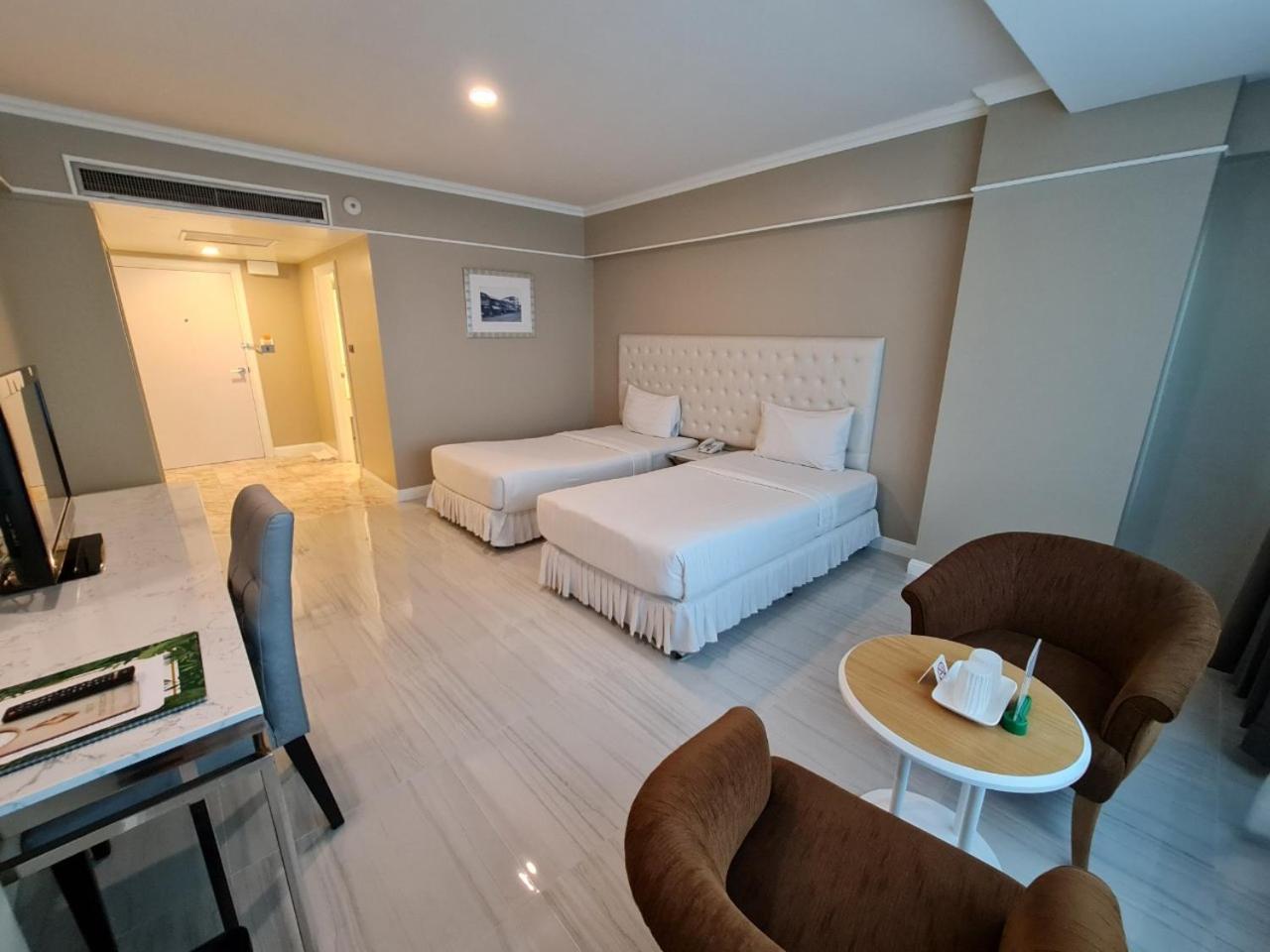 Deluxe Twin Room - Photo 4