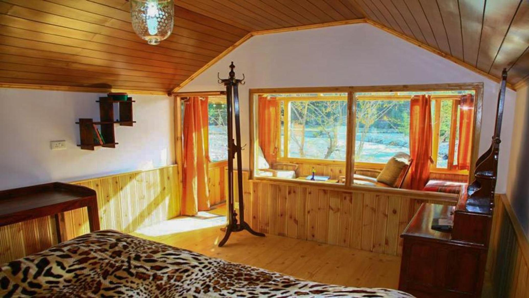 Double Room with Lake View - Photo 1