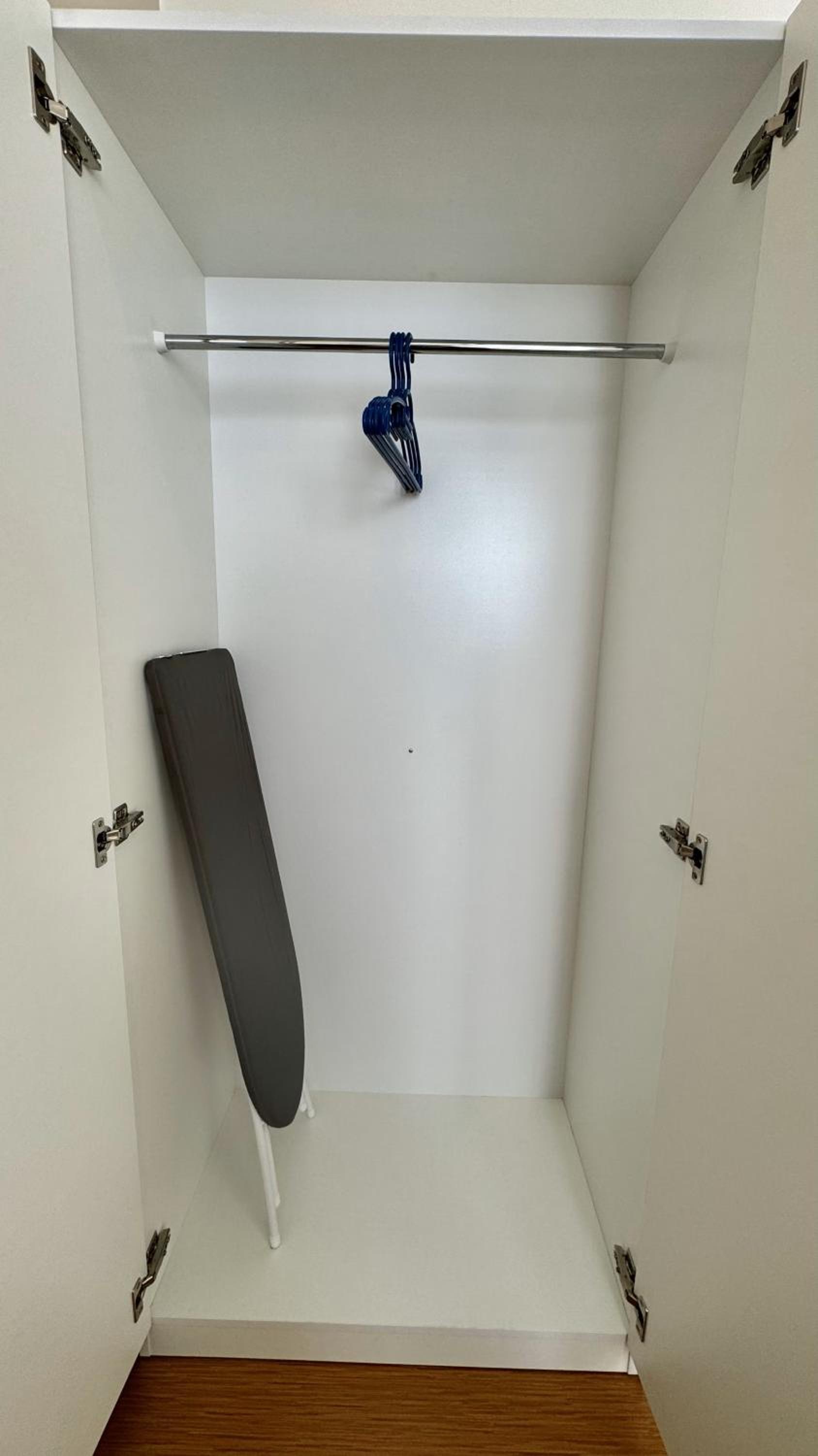 One-Bedroom Apartment - Photo 36