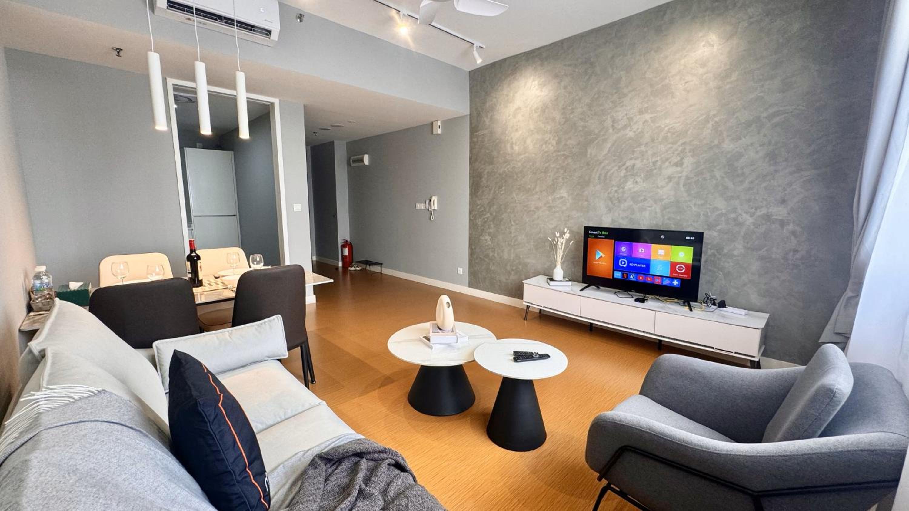 One-Bedroom Apartment - Photo 29
