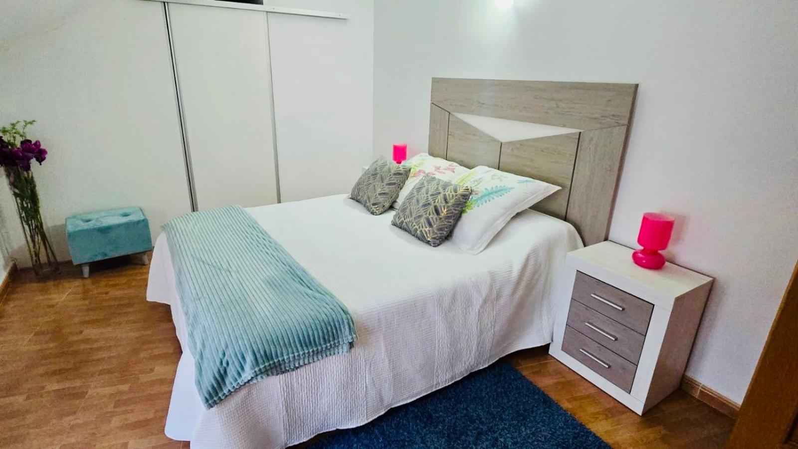 Three-Bedroom Apartment with View photo 2