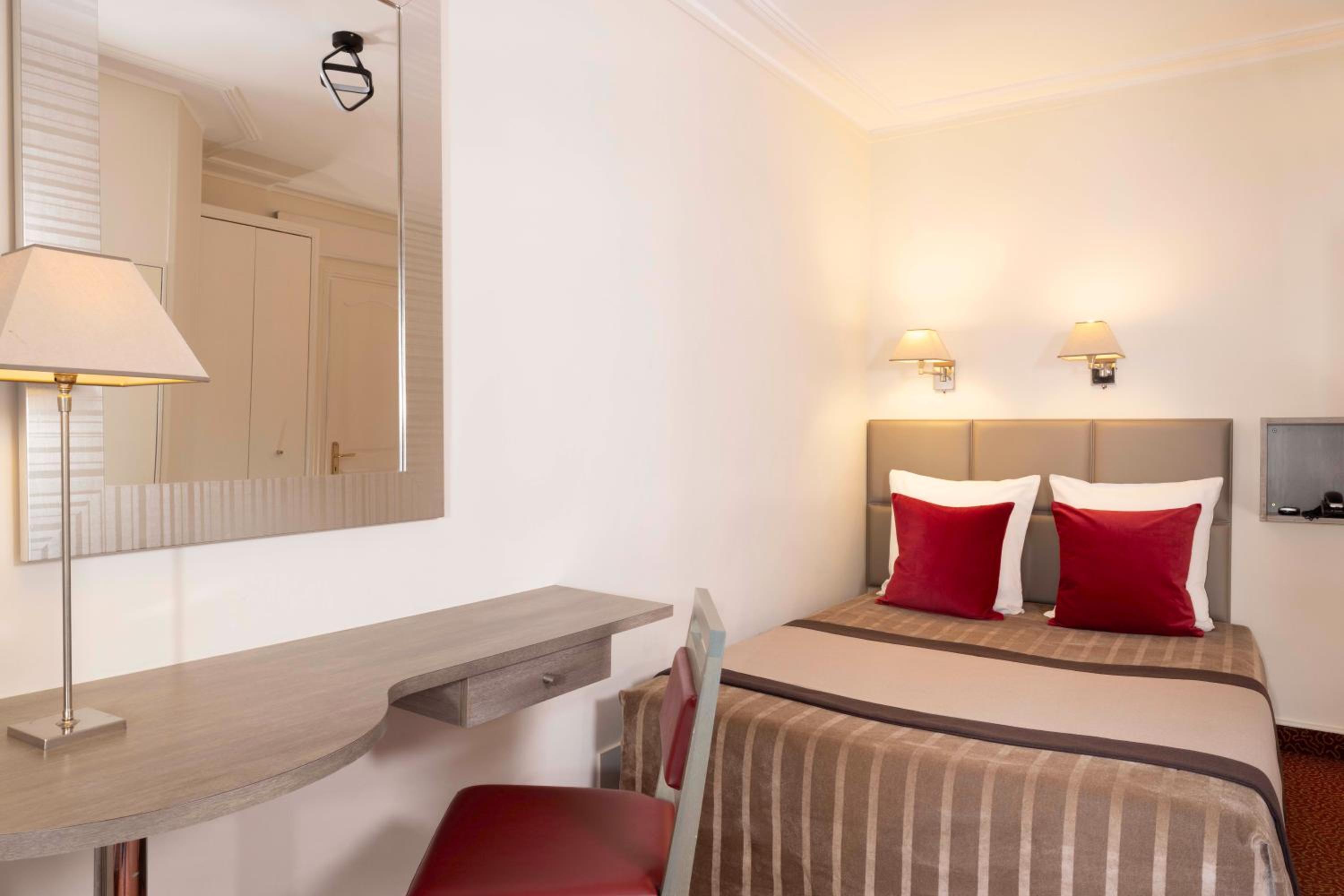 Double Room photo 3