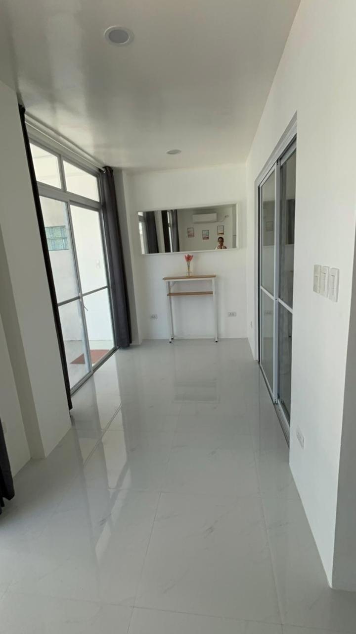 Apartment with Sea View photo 2