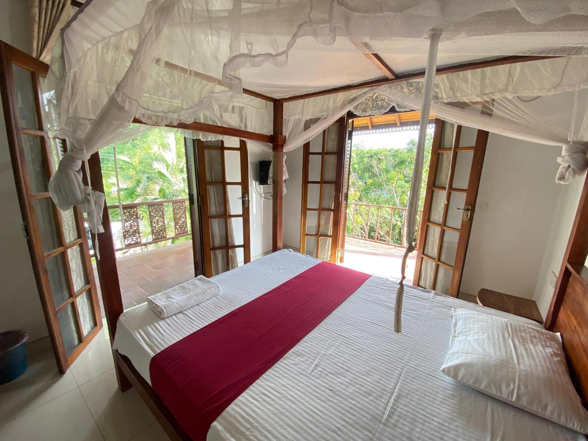 Quadruple Room with Balcony photo 2