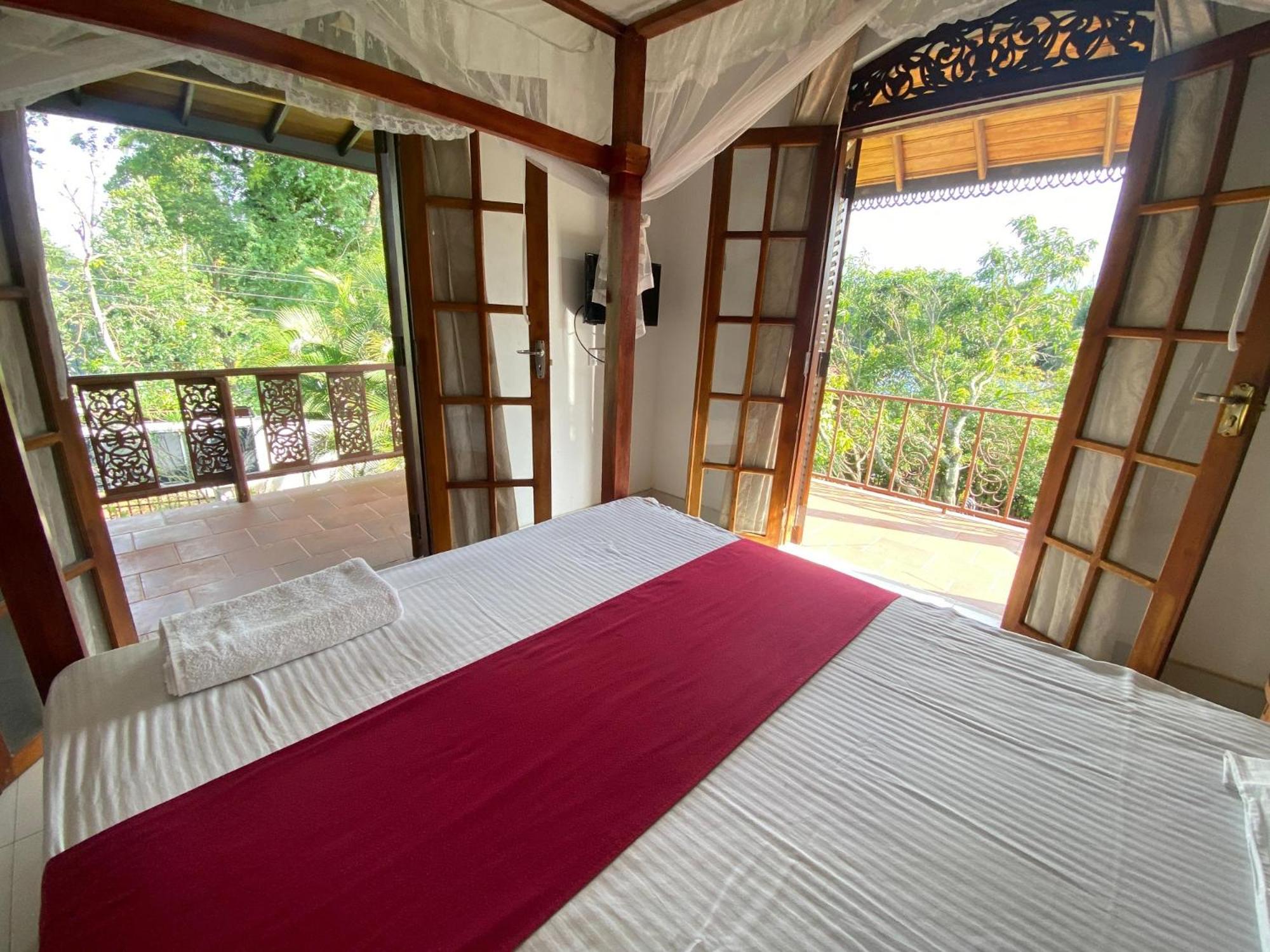 Quadruple Room with Balcony photo 1