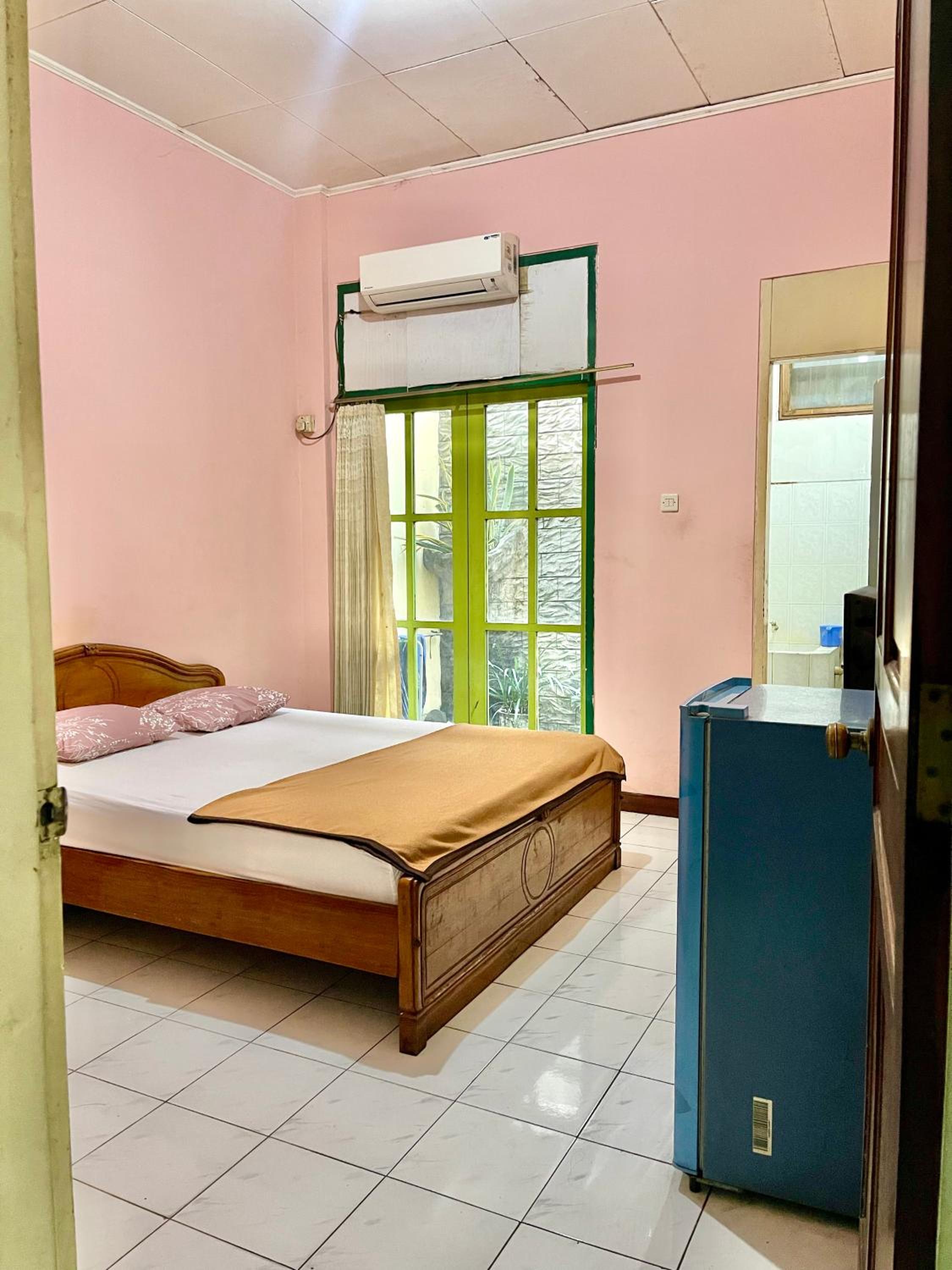 Standard Double Room photo 2