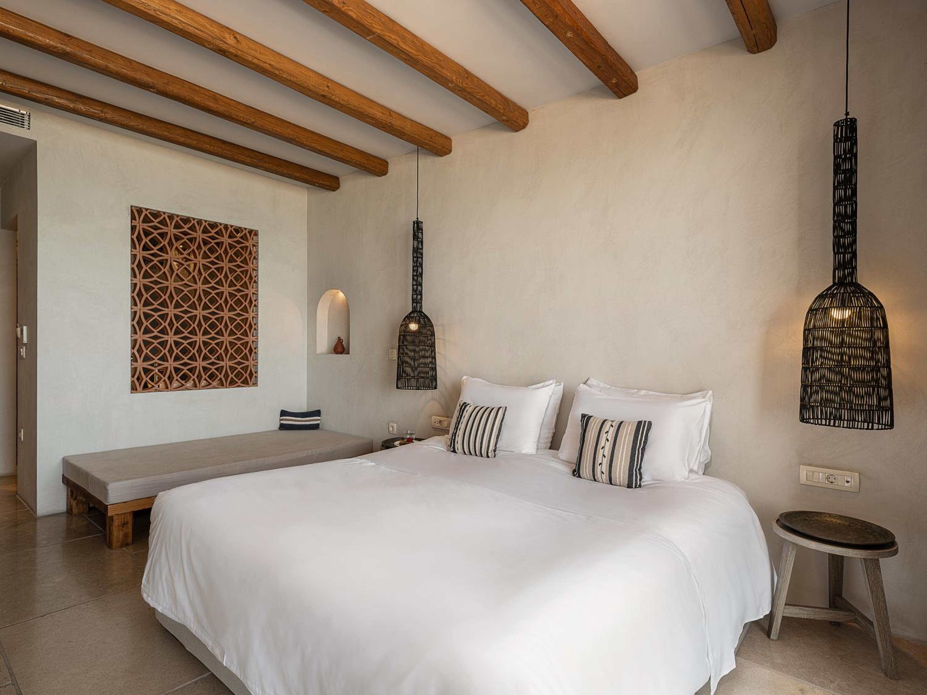 Double Room with Balcony (2 Adults) - Photo 3