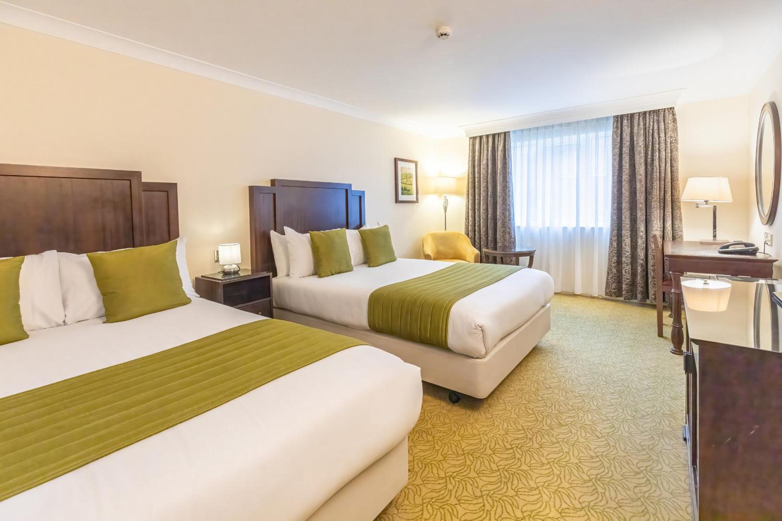 Standard Double Room with Two Double Beds - Photo 4