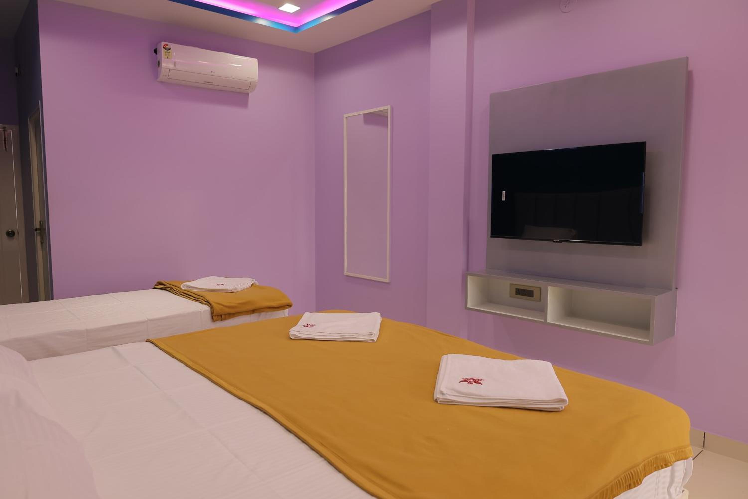 Triple Room