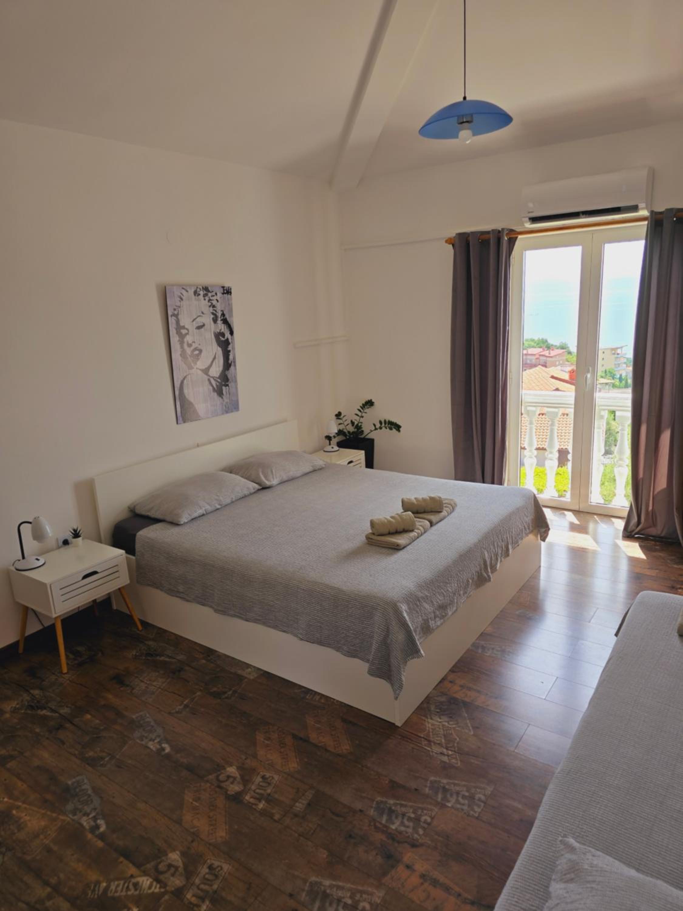 Studio Apartment with Sea View