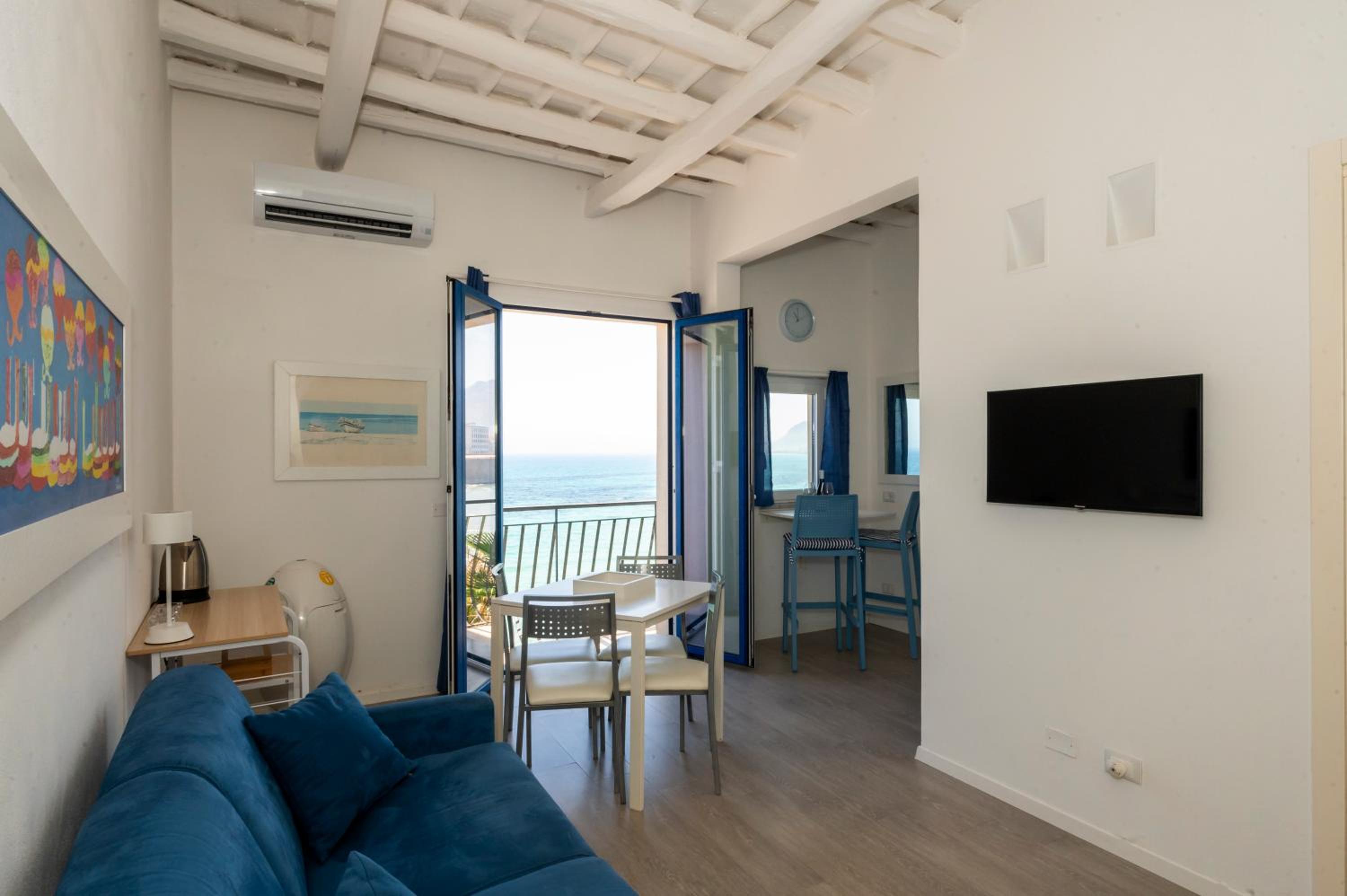 Apartment with Sea View