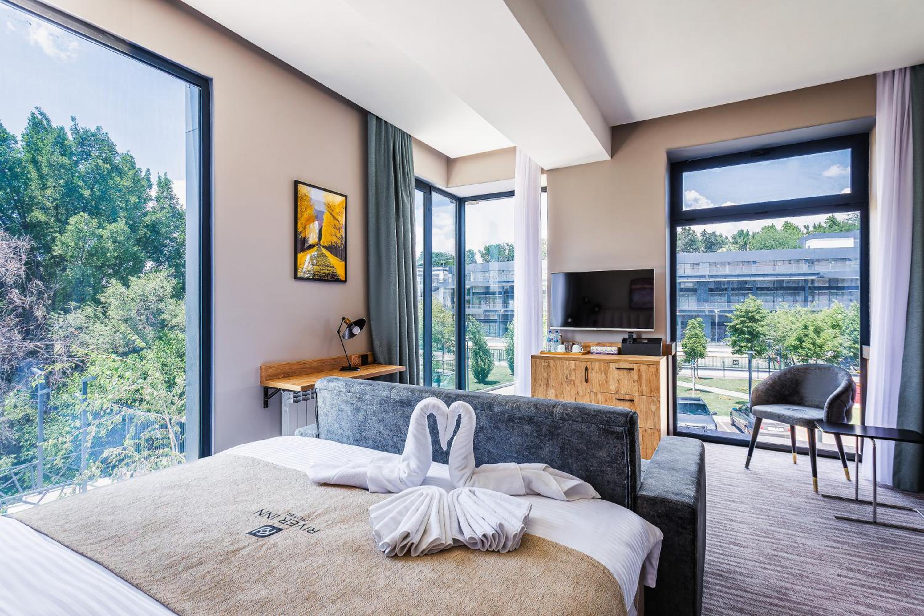 Double Room with Lake View