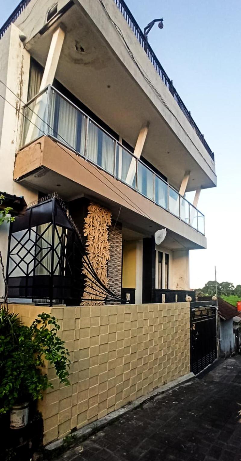 Villa photo 2