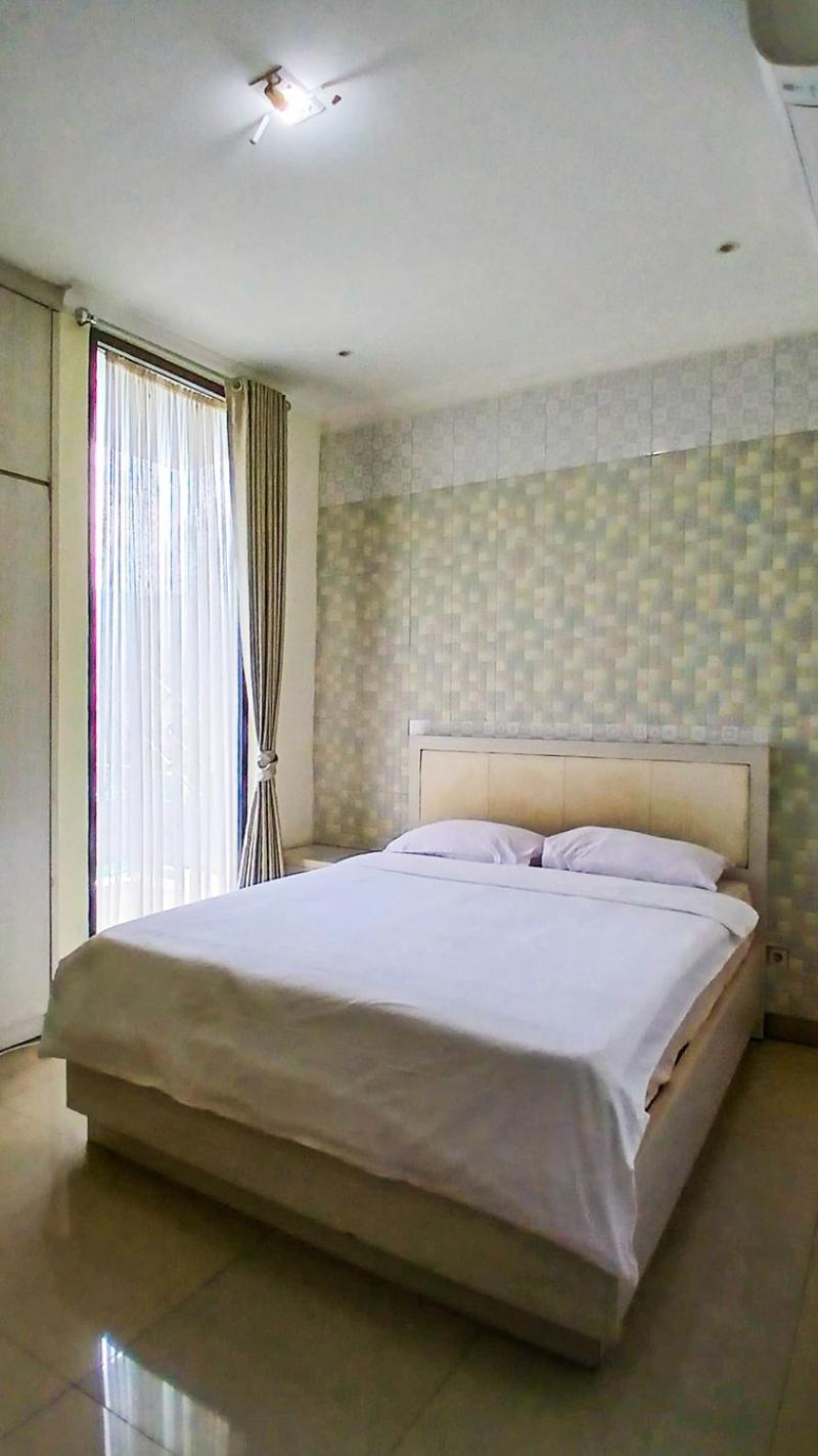 Villa photo 3