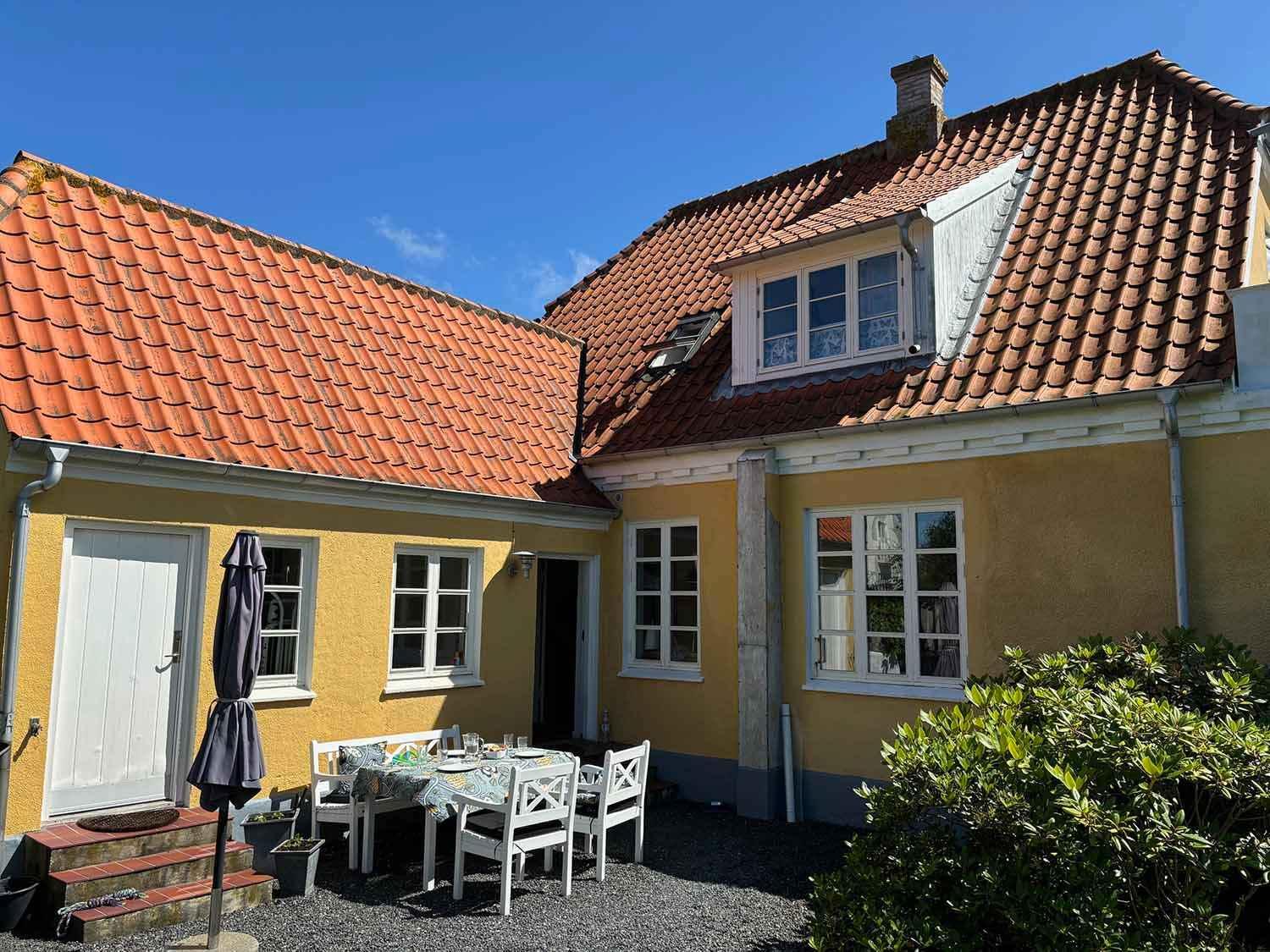Villa photo 2