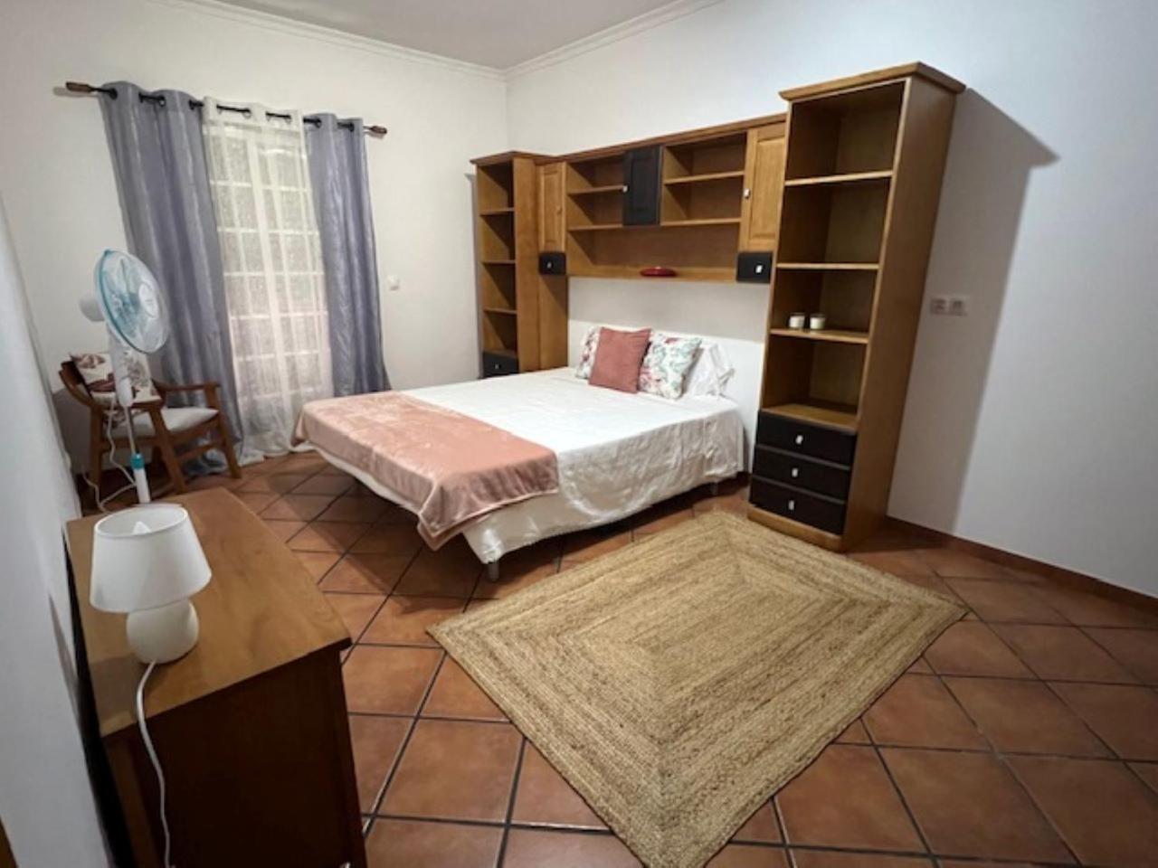 Four-Bedroom House photo 3