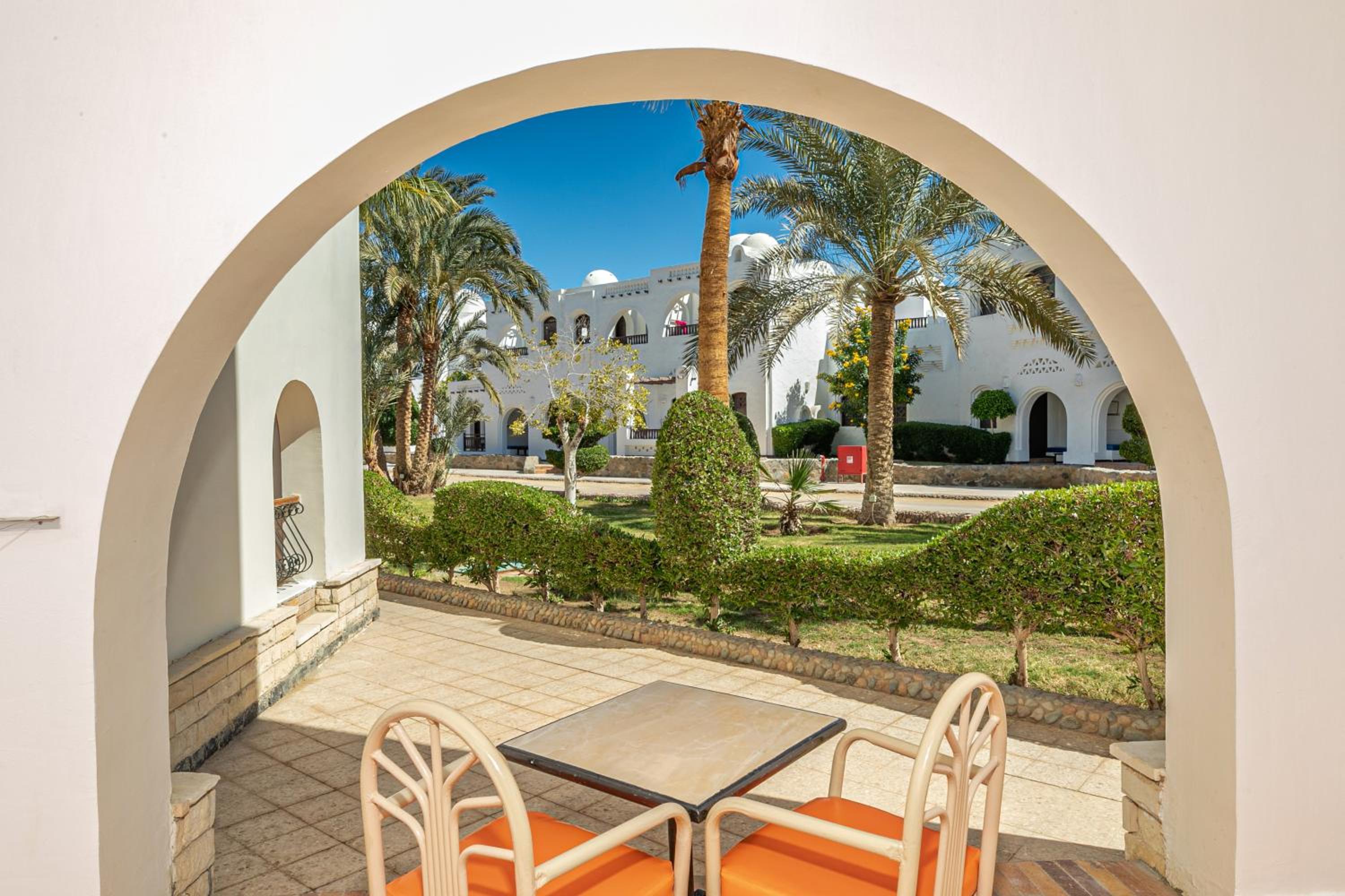 Azur Garden Room photo 3