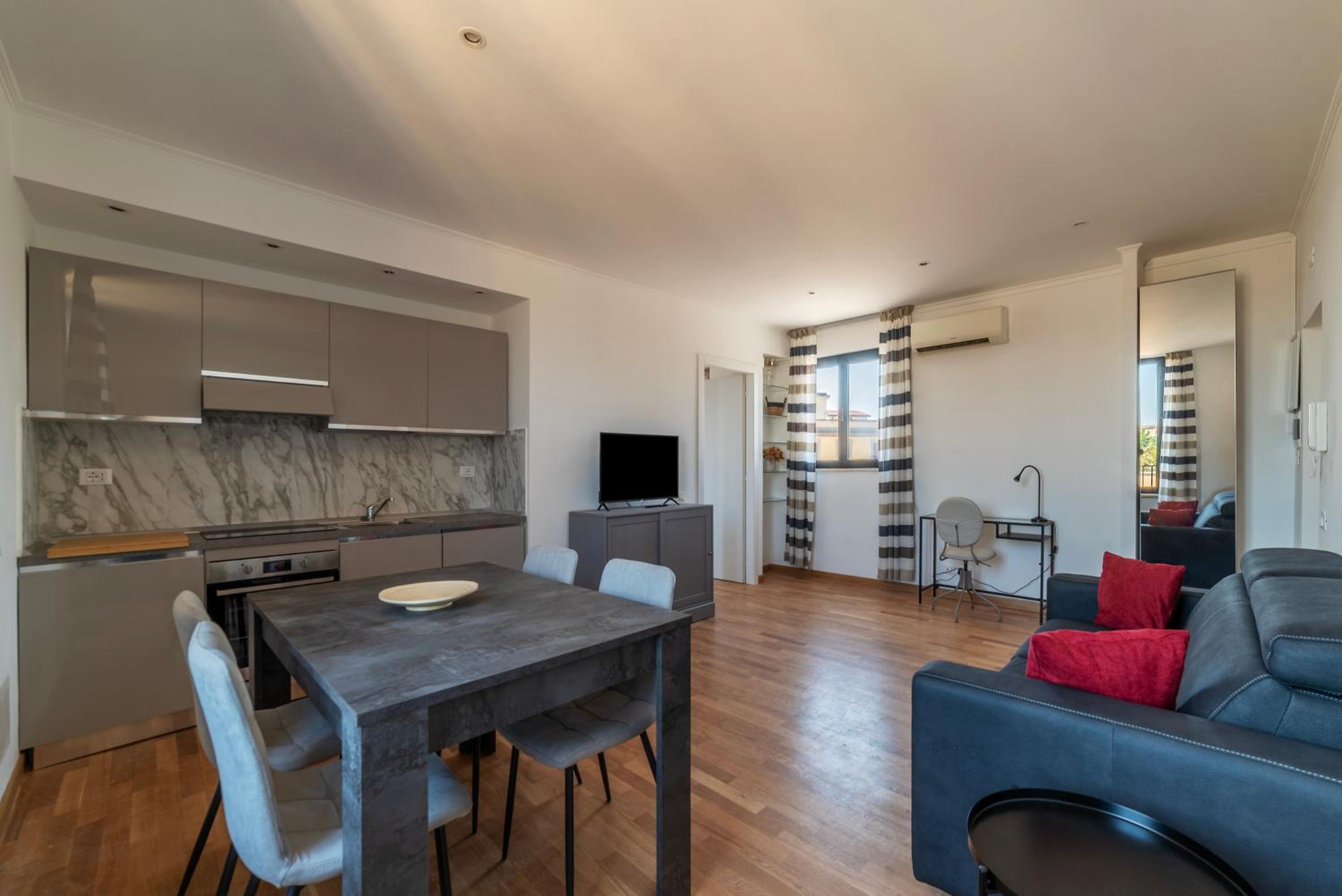One-Bedroom Apartment