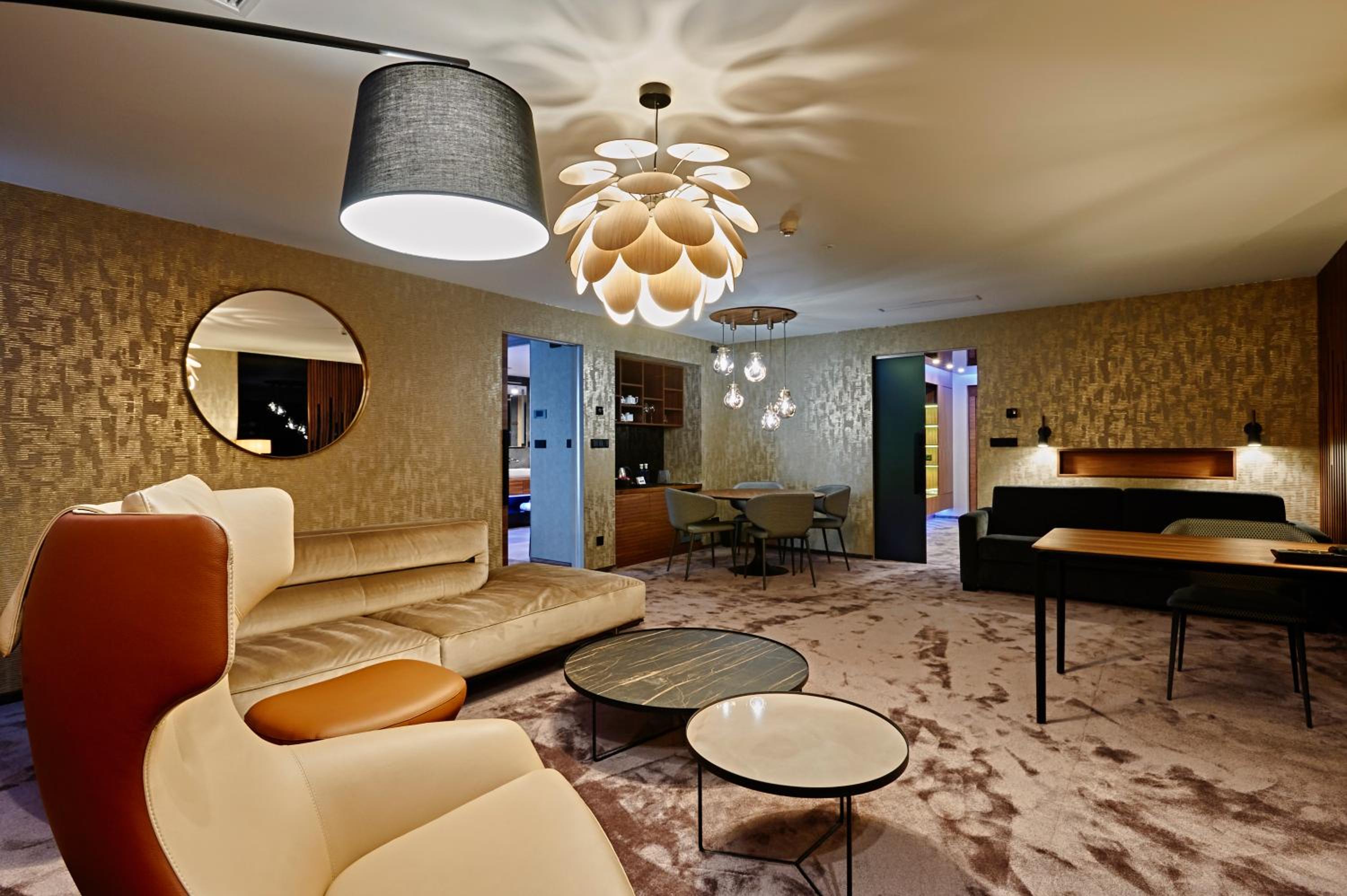 Royal Apartment photo 2