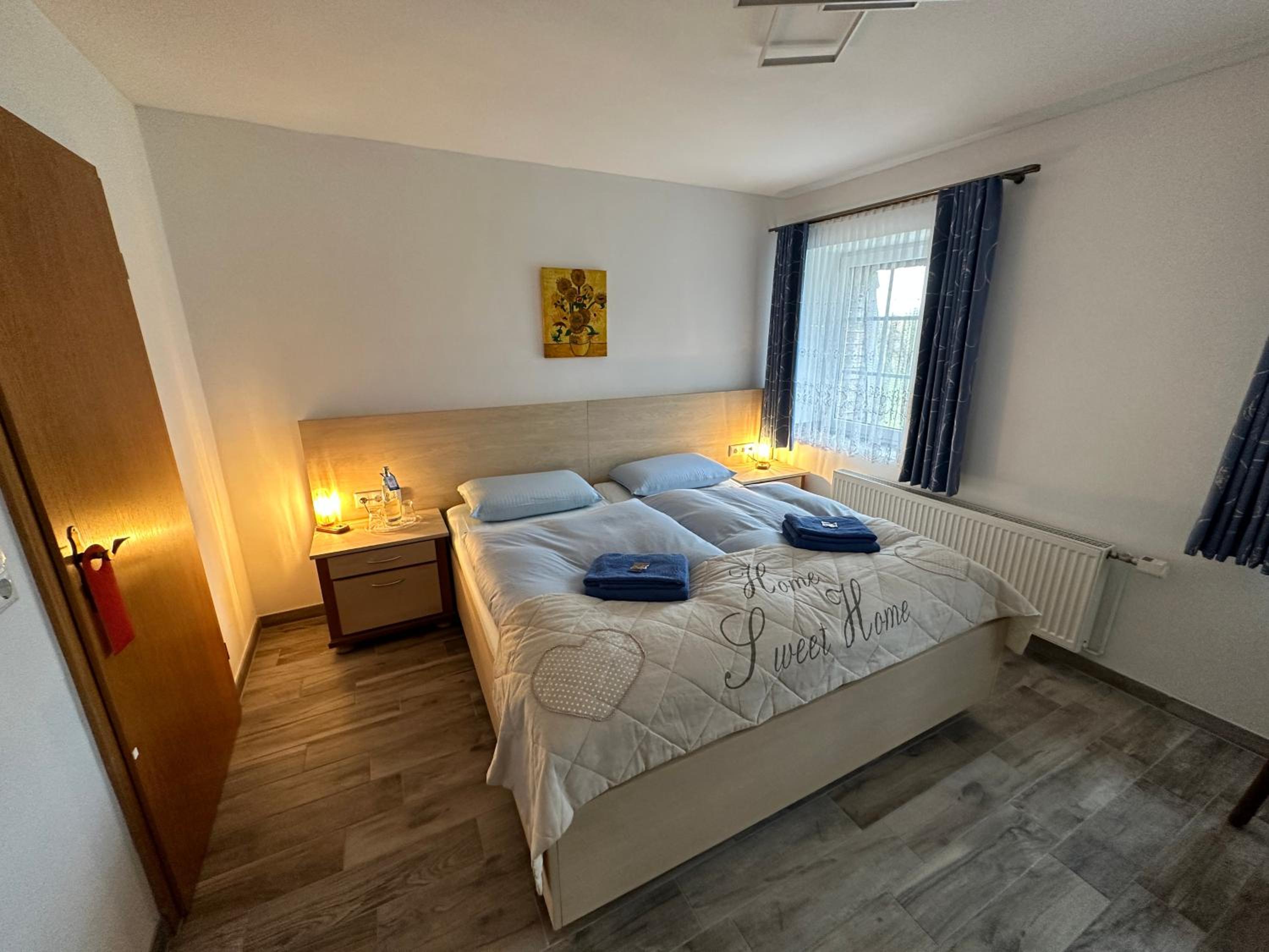 Standard Double Room - Photo 21
