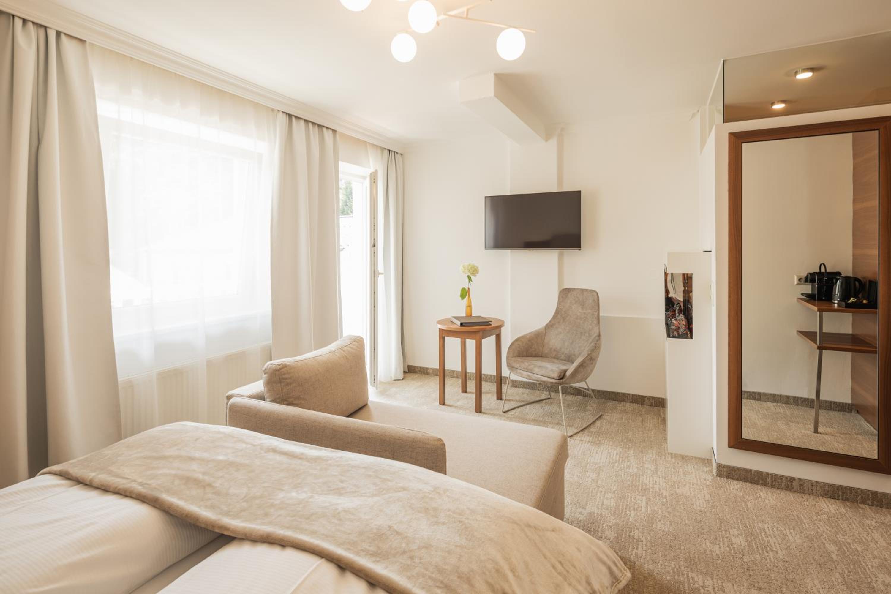 Superior Double Room with Balcony photo 1