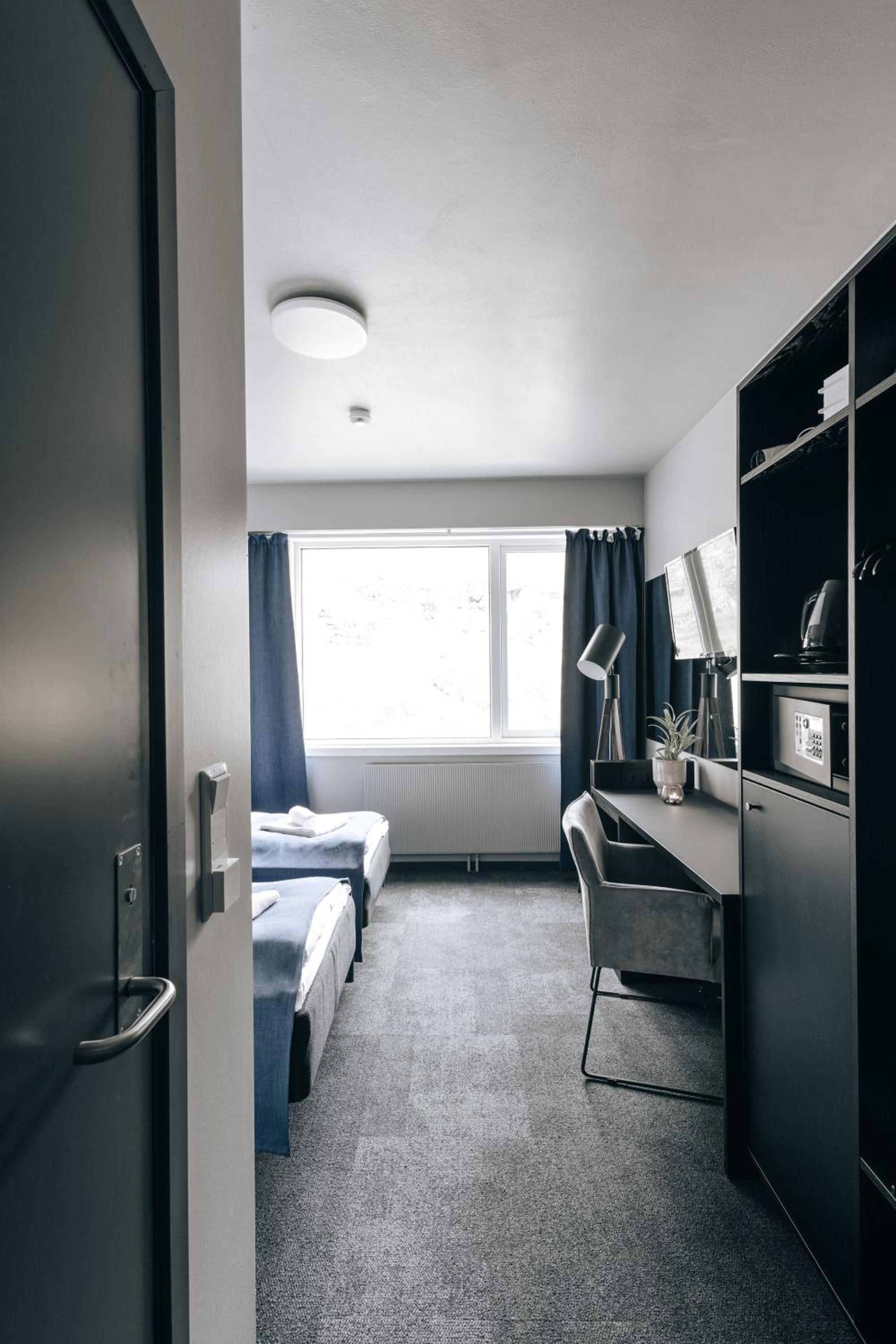 Double or Twin Room with Mountain View photo 1