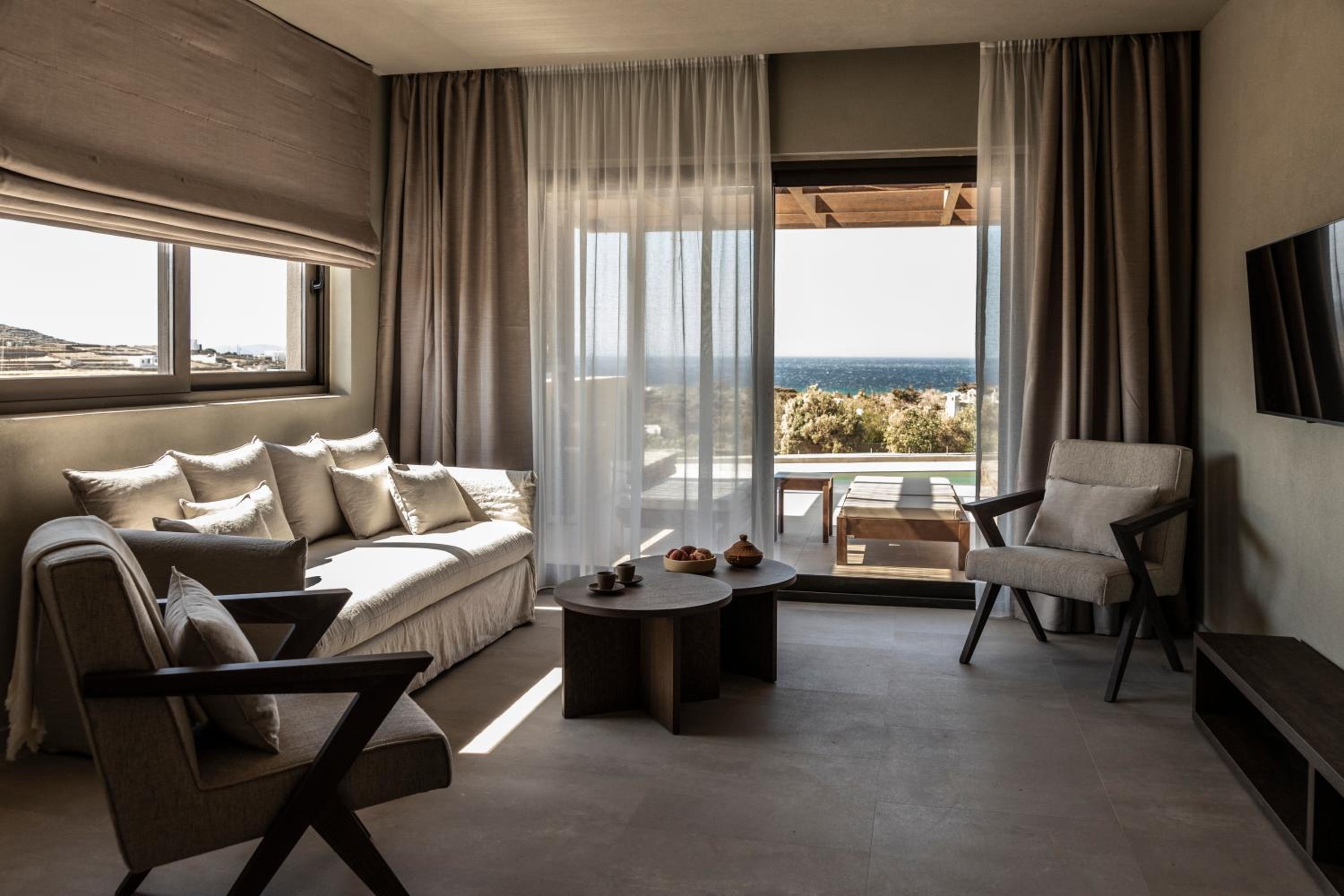 Family Suite | Jetted Tub | Sea View