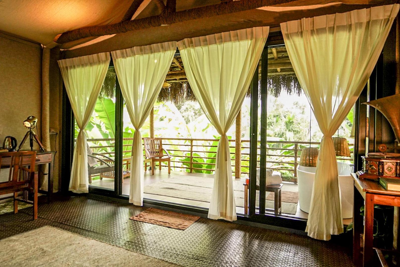 Double Room with Balcony photo 2