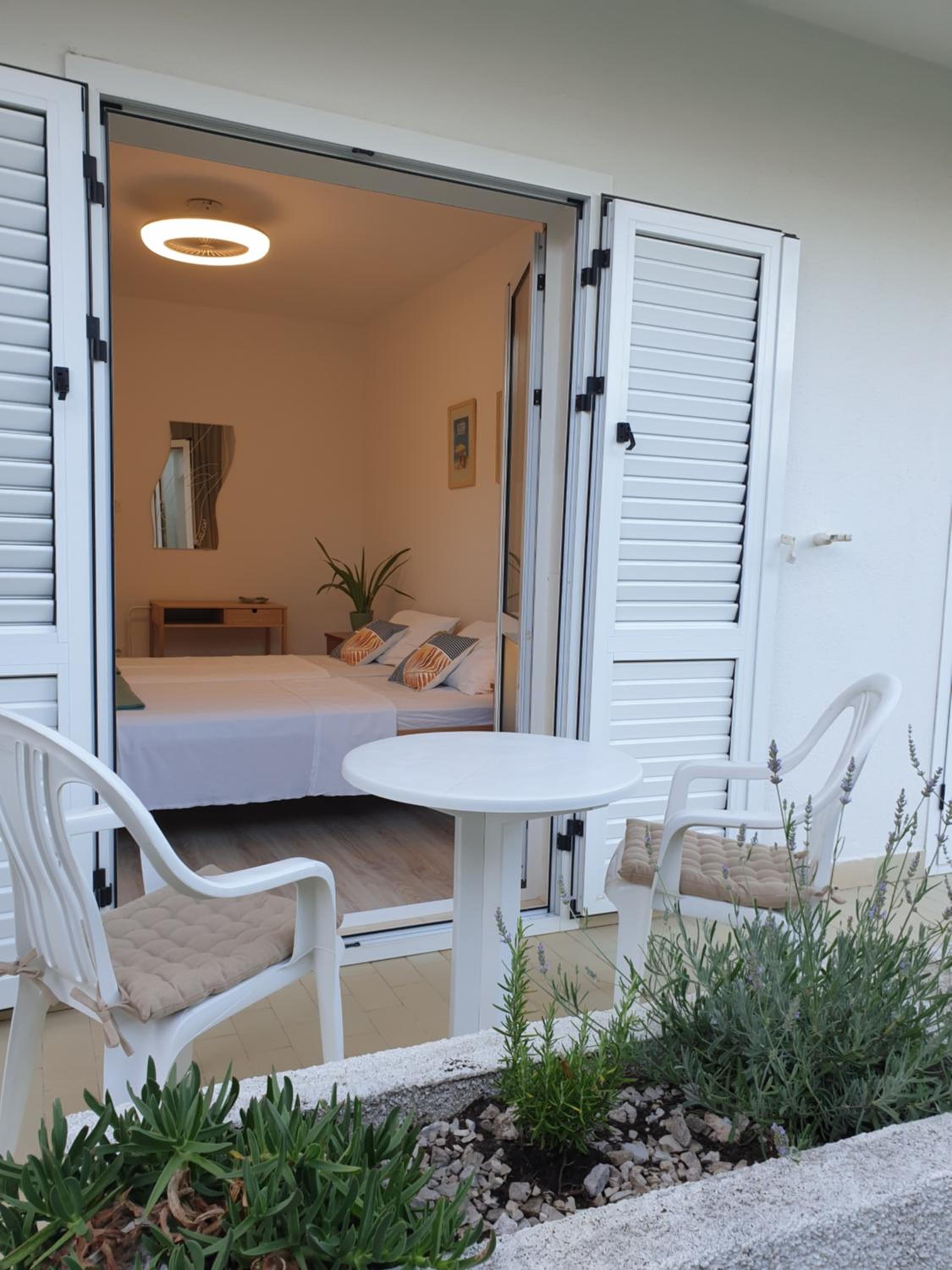 Double Room with Private Bathroom photo 3