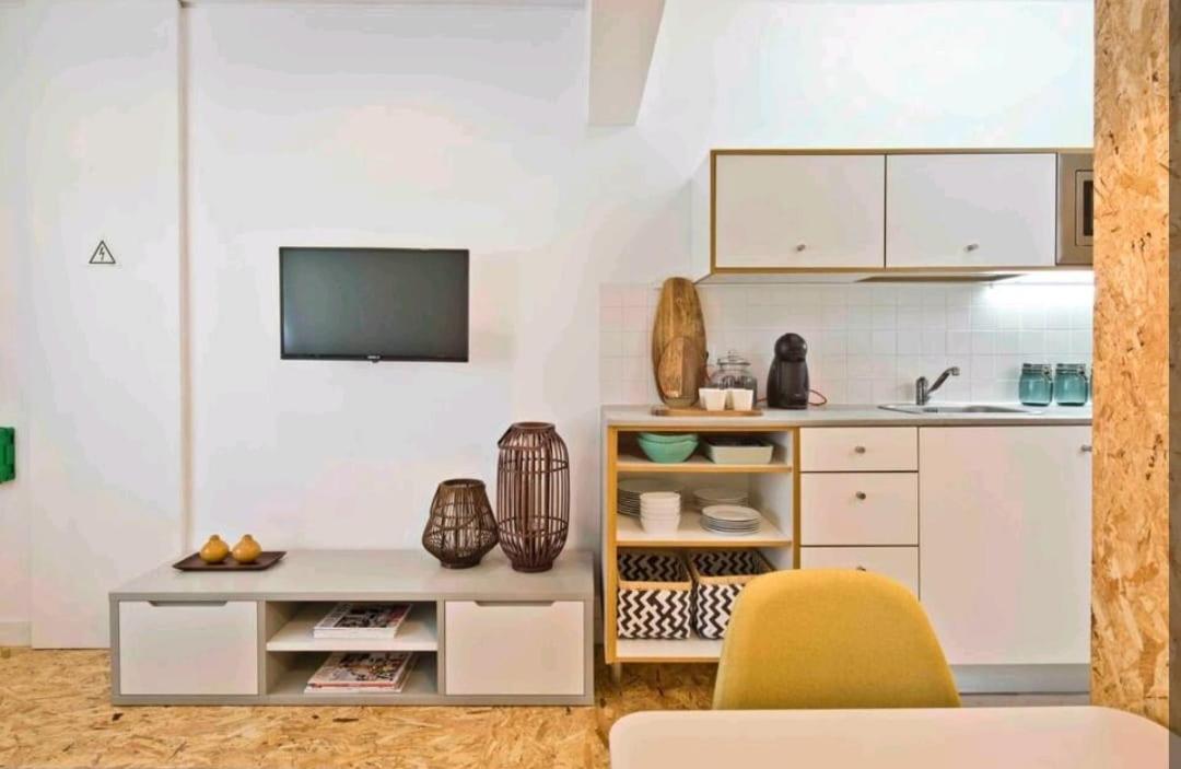 One-Bedroom Apartment photo 3