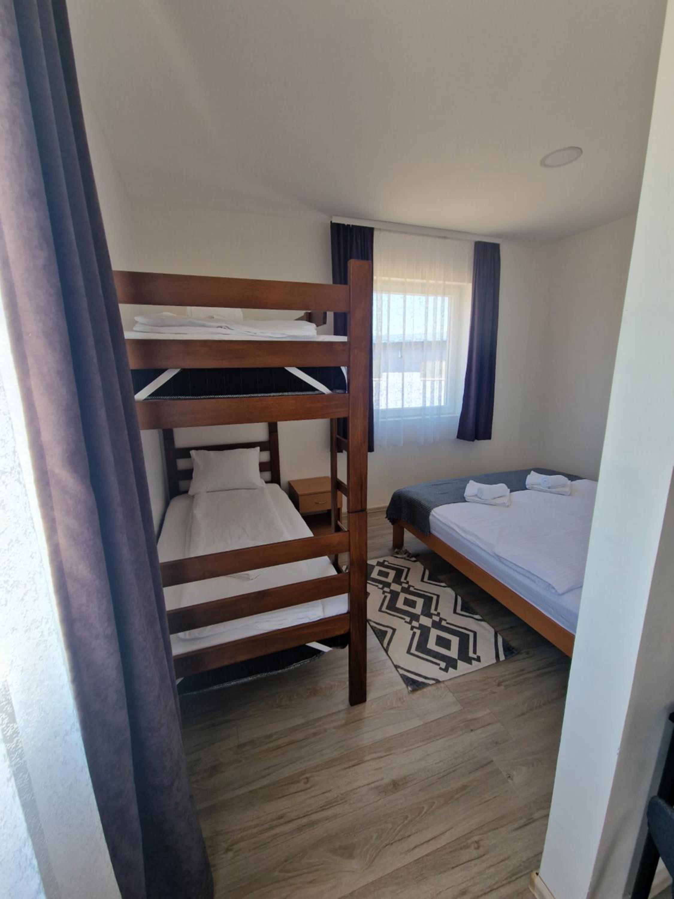 Apartment - Photo 4